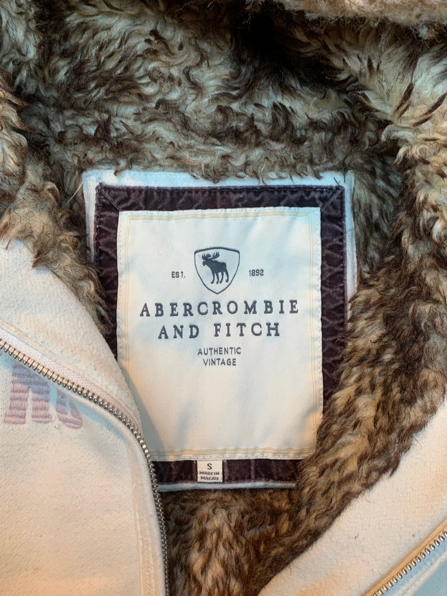 Y2K Women's Creamy Abercrombie Hoodie