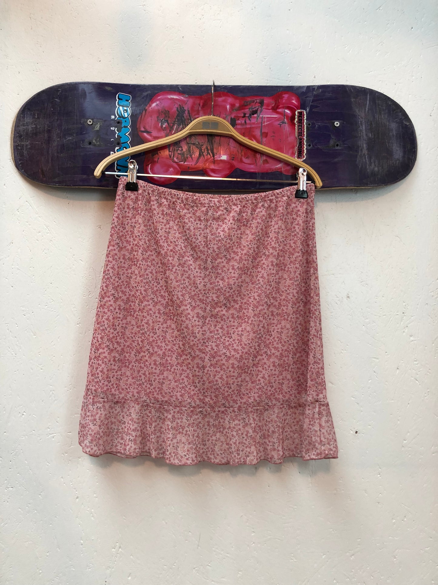 Womens M Pink Floral Mini Skirt