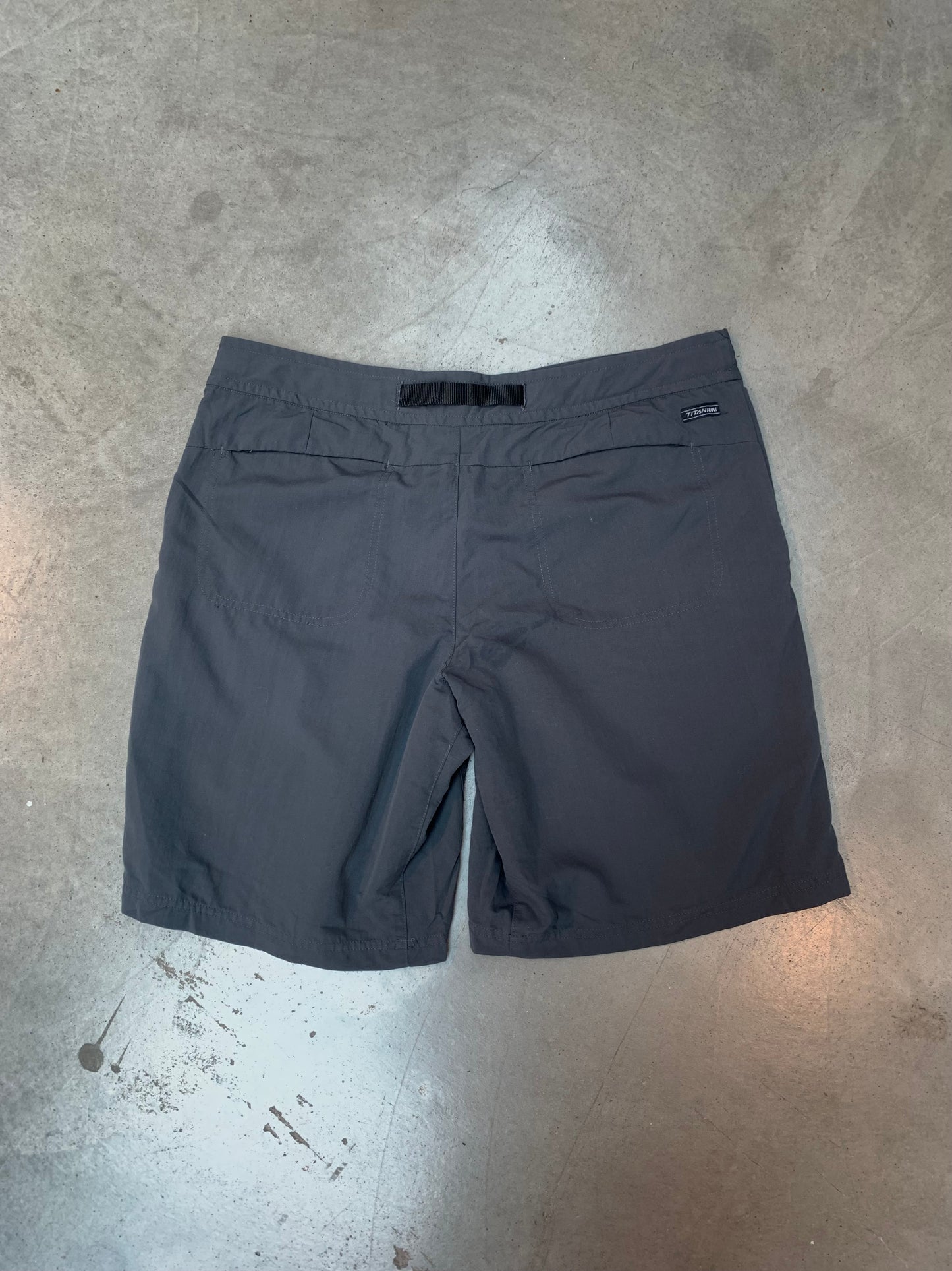Columbia Titanium Charcoal Gray Hiking Shorts