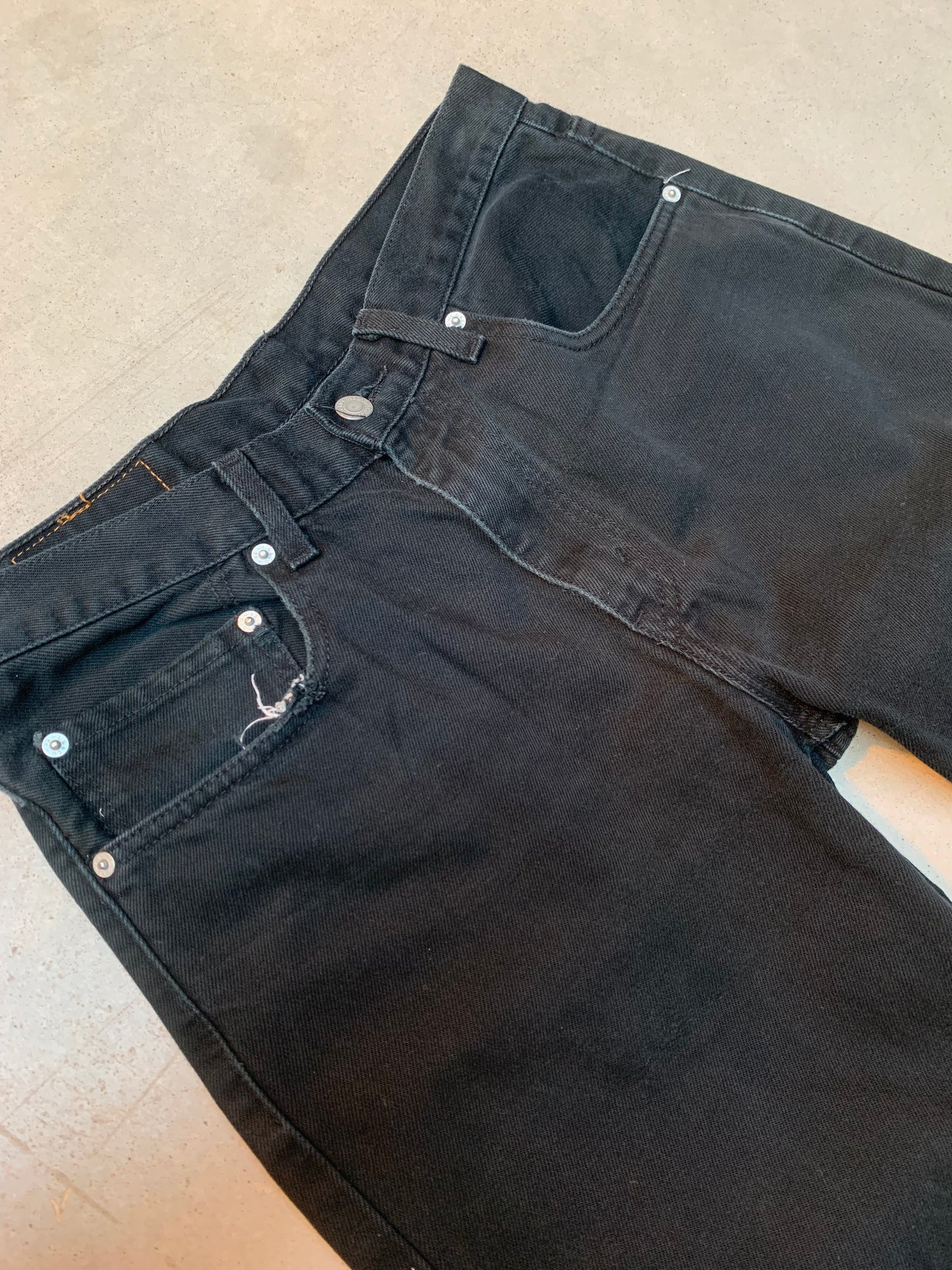 Vintage Men's Black Levi's Jeans