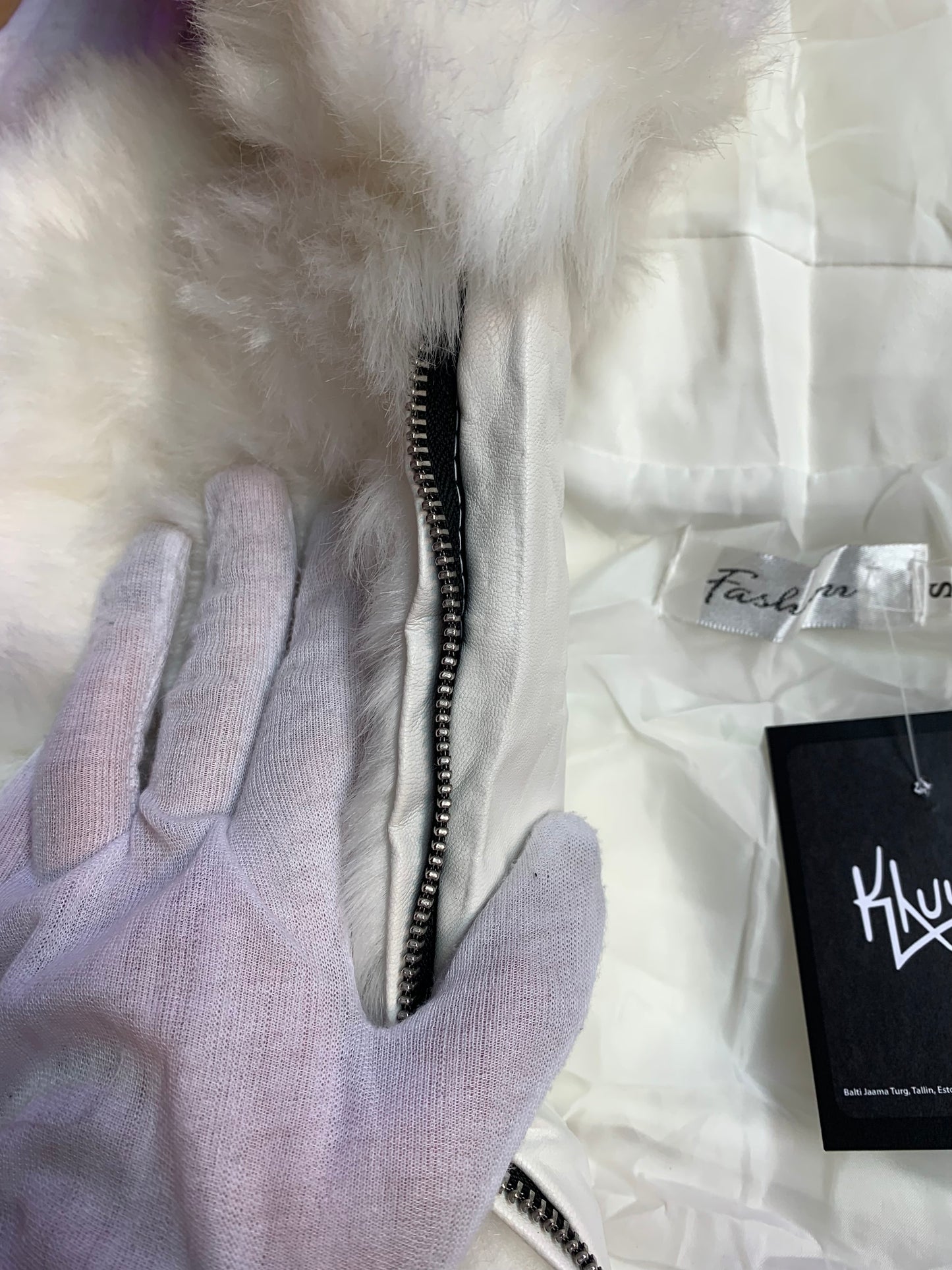 Fashion White Faux Fur Cropped Jacket
