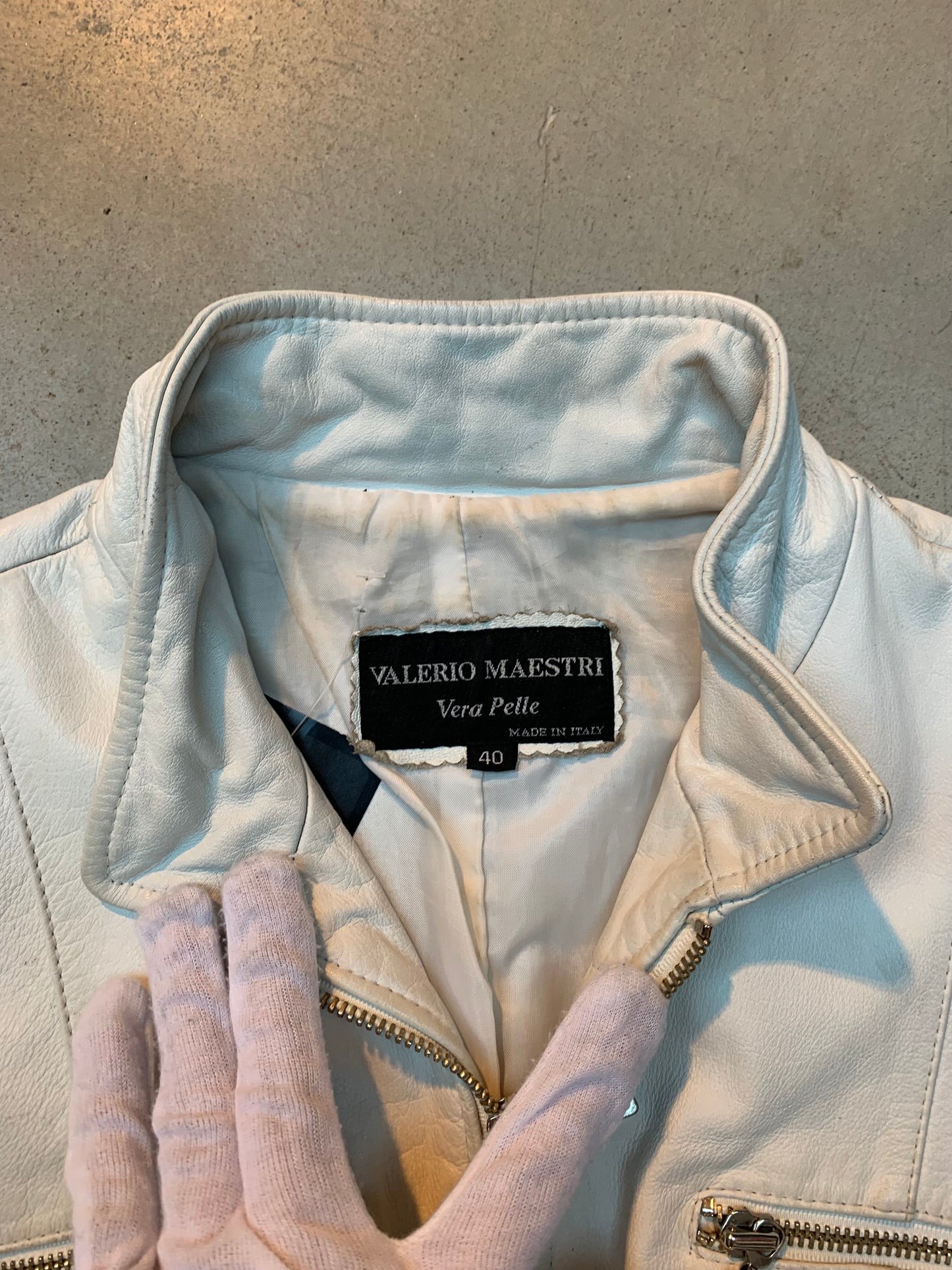 Women's Y2K White Leather Jacket with Zipper Front
