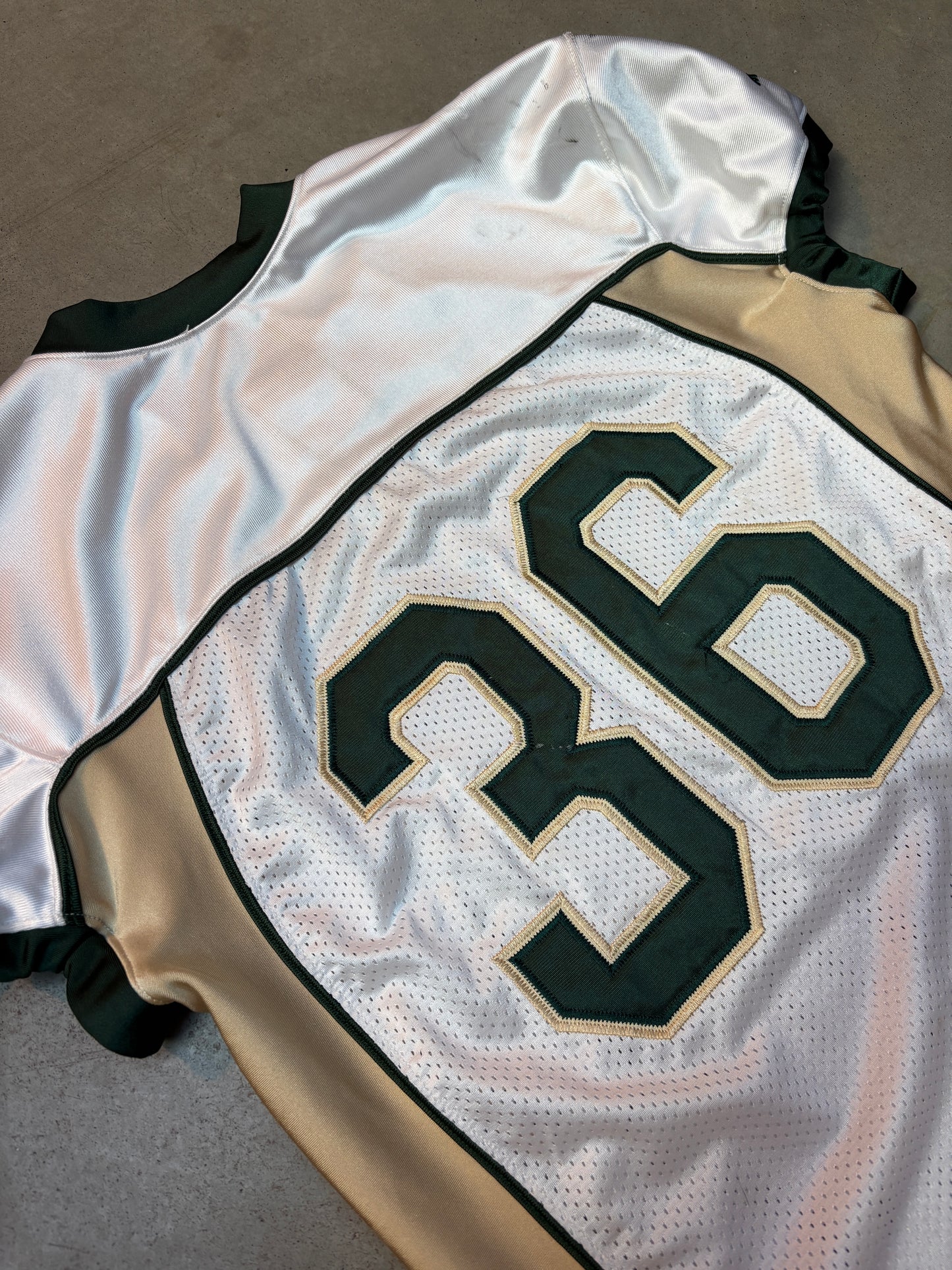 BULLS 36 White and Green Jersey