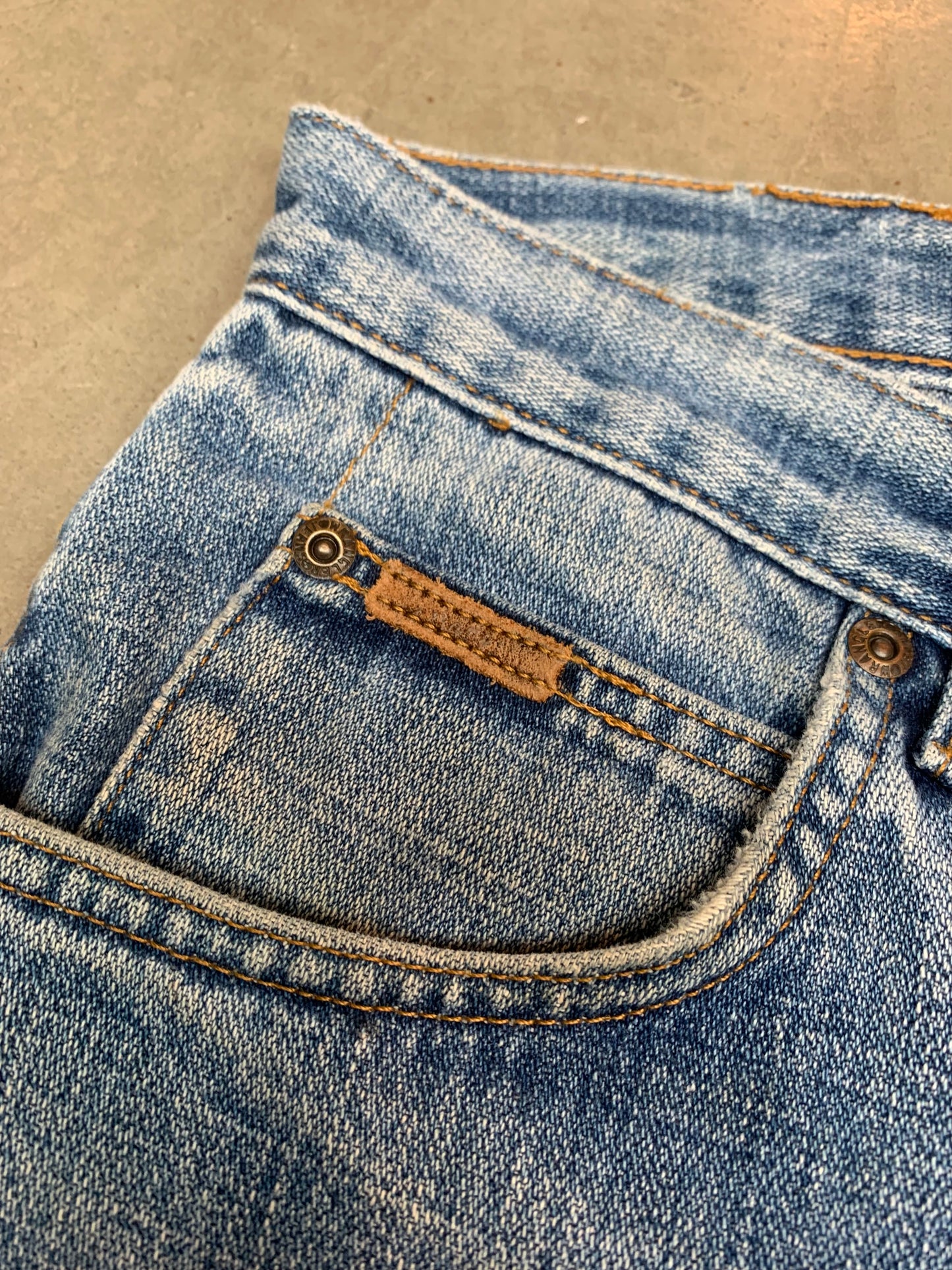 Wrangler Light Wash Straight Leg Jeans