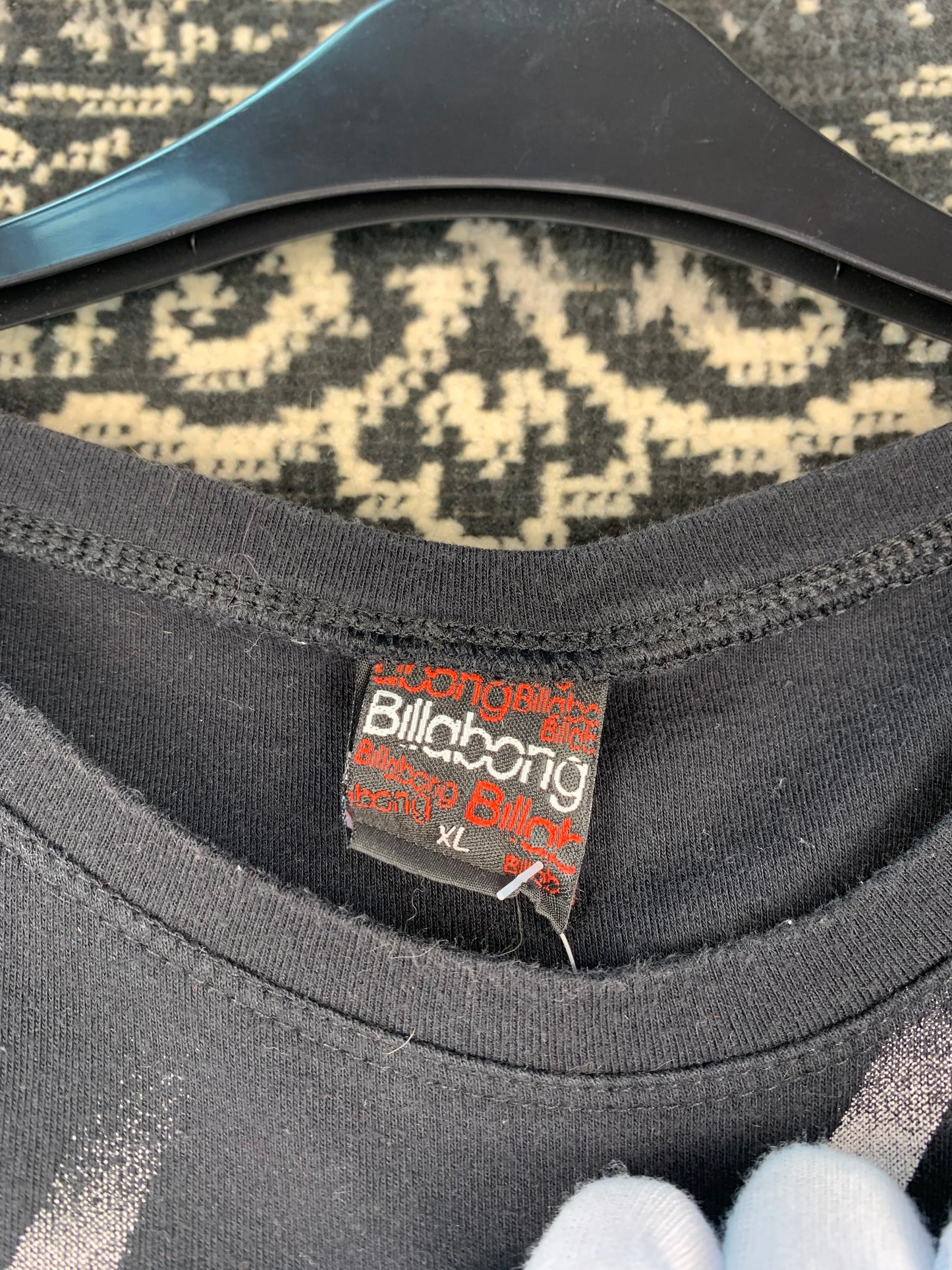 Mens Y2K Billabong Graphic Logo T-Shirt