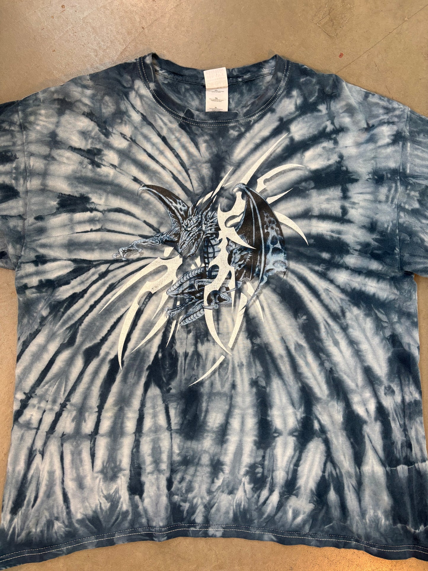 Vintage Gildan XL Tie Dye Dragon T-Shirt