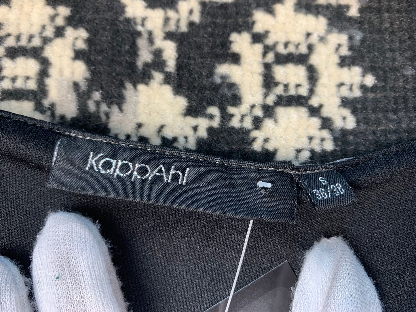 Women's Vintage Gray Floral Print Long Sleeve Top