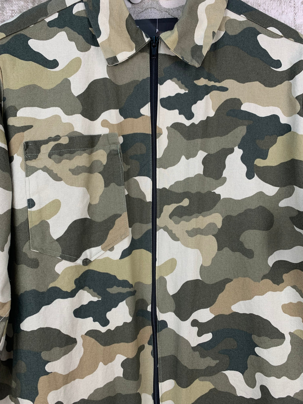 Army Pattern Mid Sleeve Zip Up Shirt