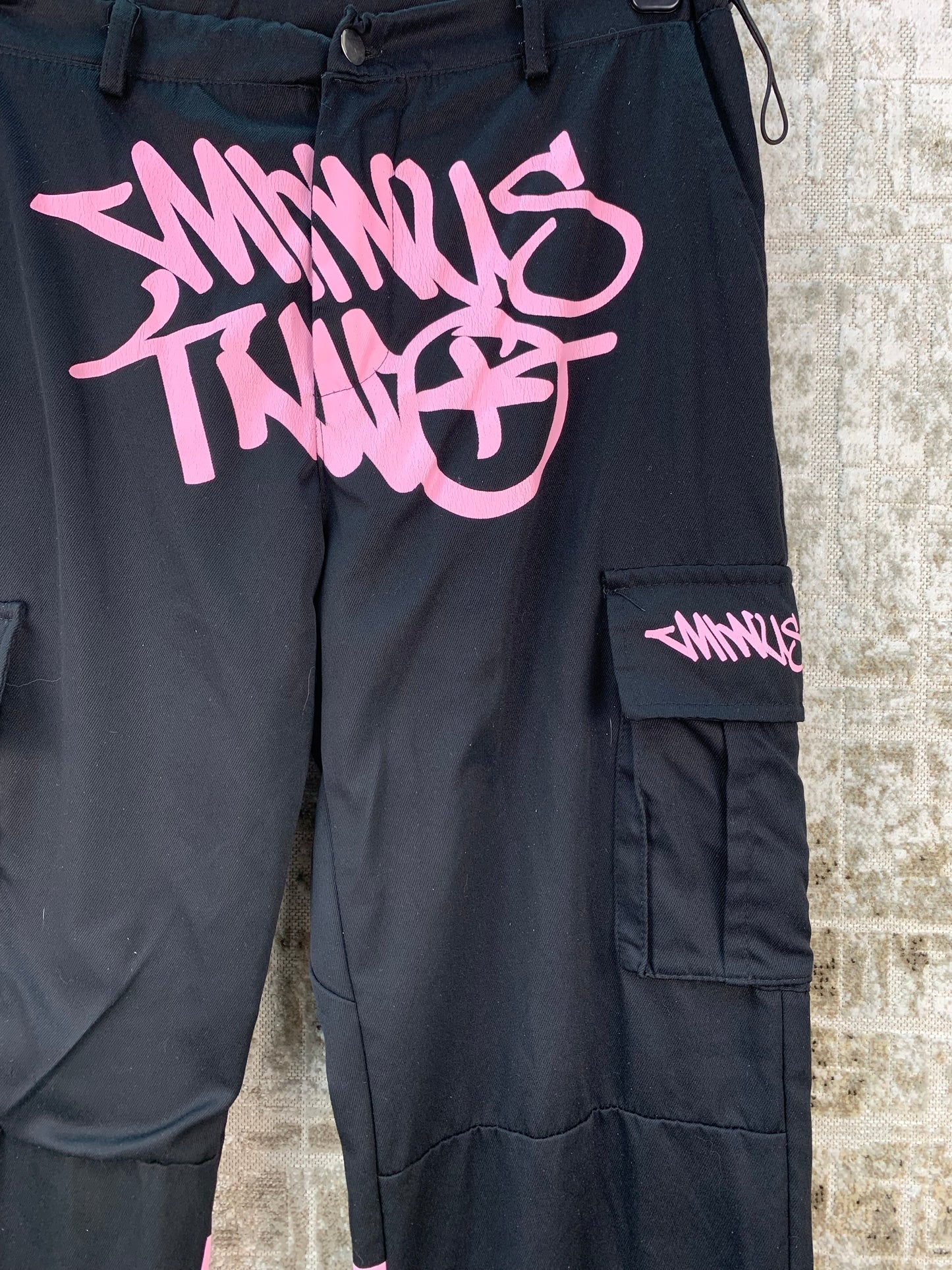 Womens Pink Text Graphic Black Cargo Sweatpants