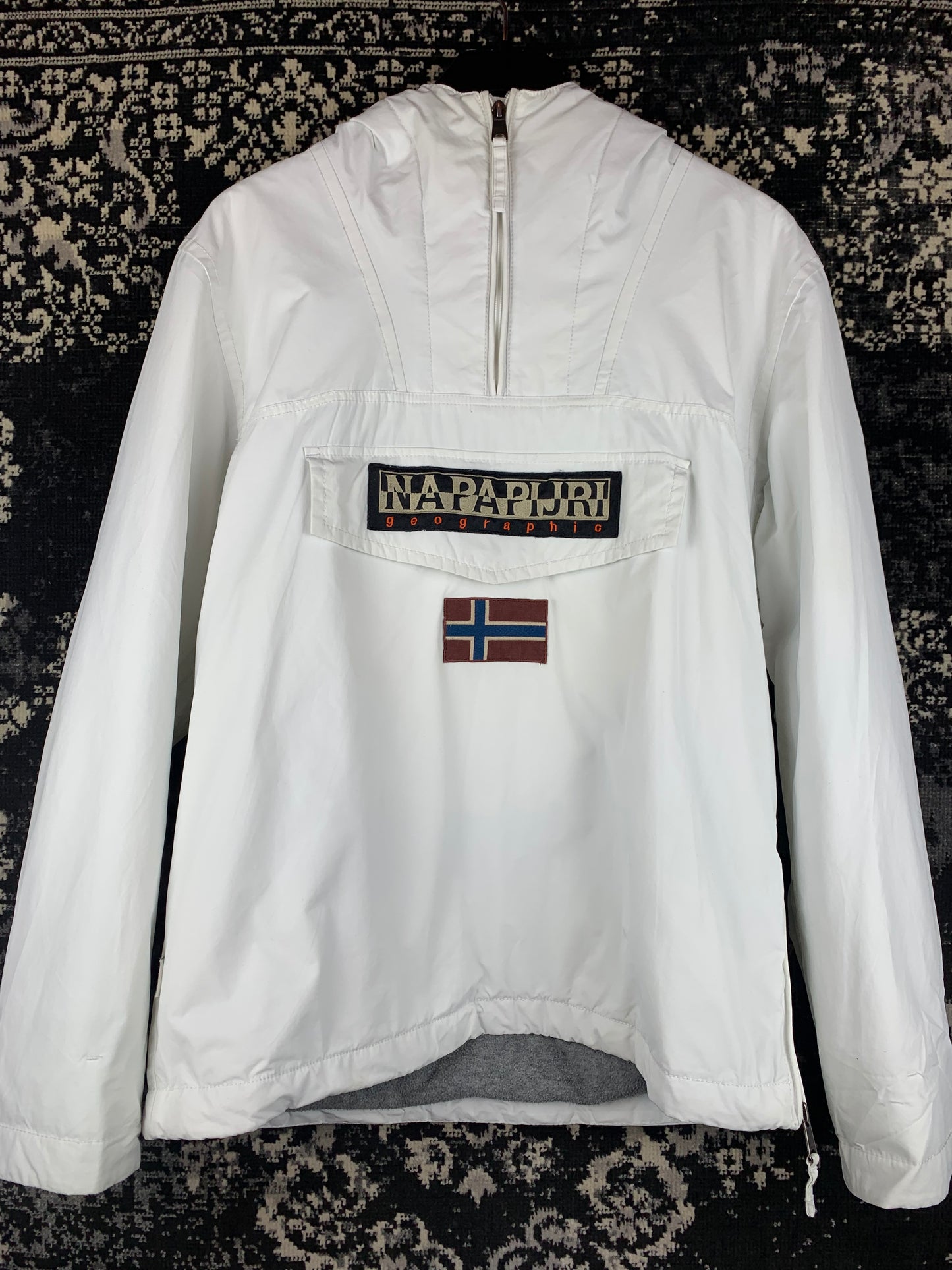 Vintage Napapijri Geographic White Rainforest Anorak Pullover Jacket