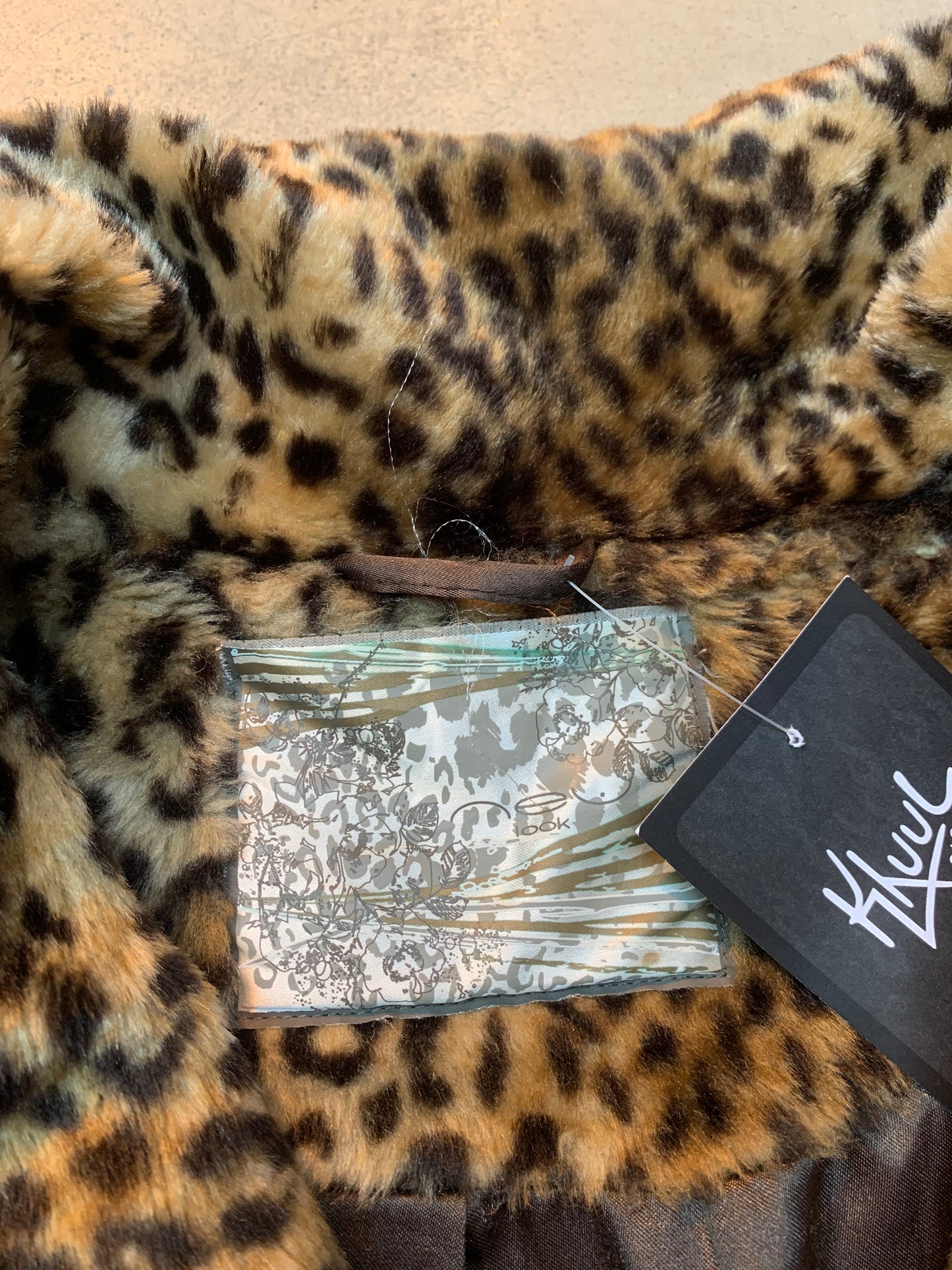 Womens Y2K Leopard Print Fur Jacket