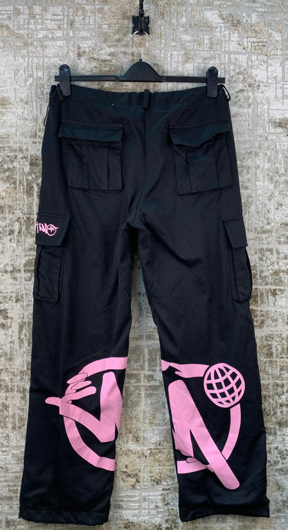 Womens Pink Text Graphic Black Cargo Sweatpants