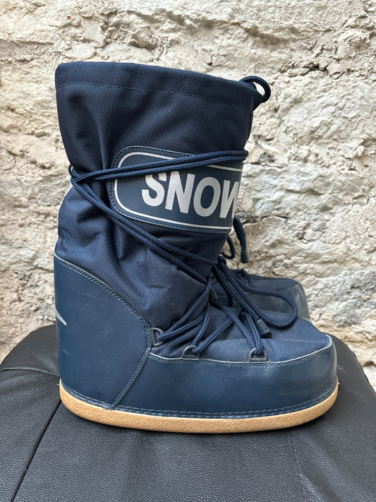 Snow Boots