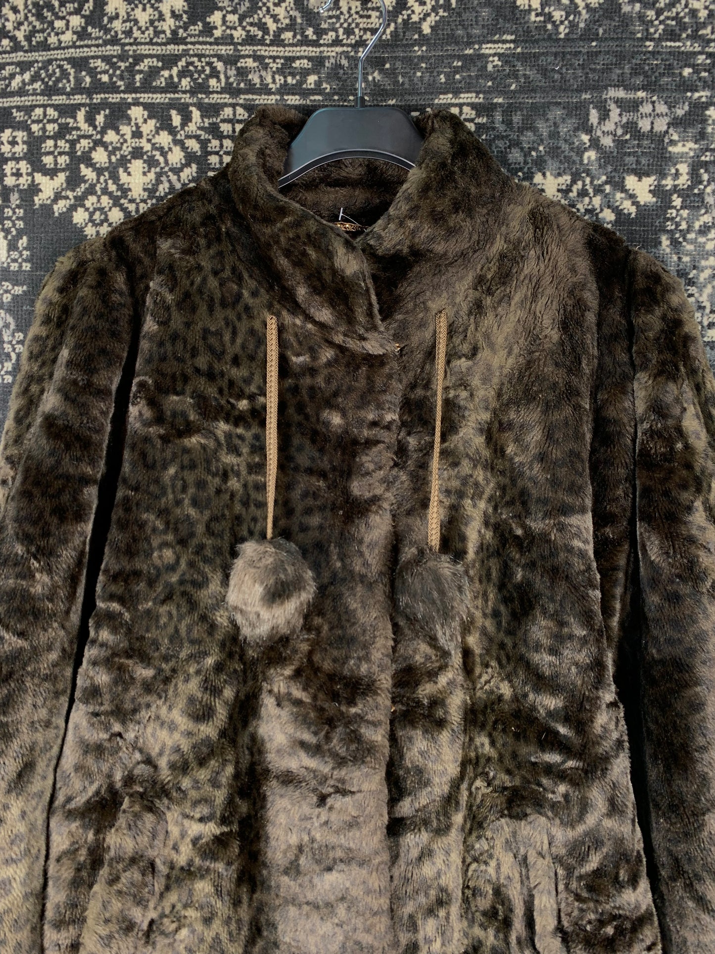Vintage Dark Brown Sheared Fur Coat With Pom-Pom Drawstrings