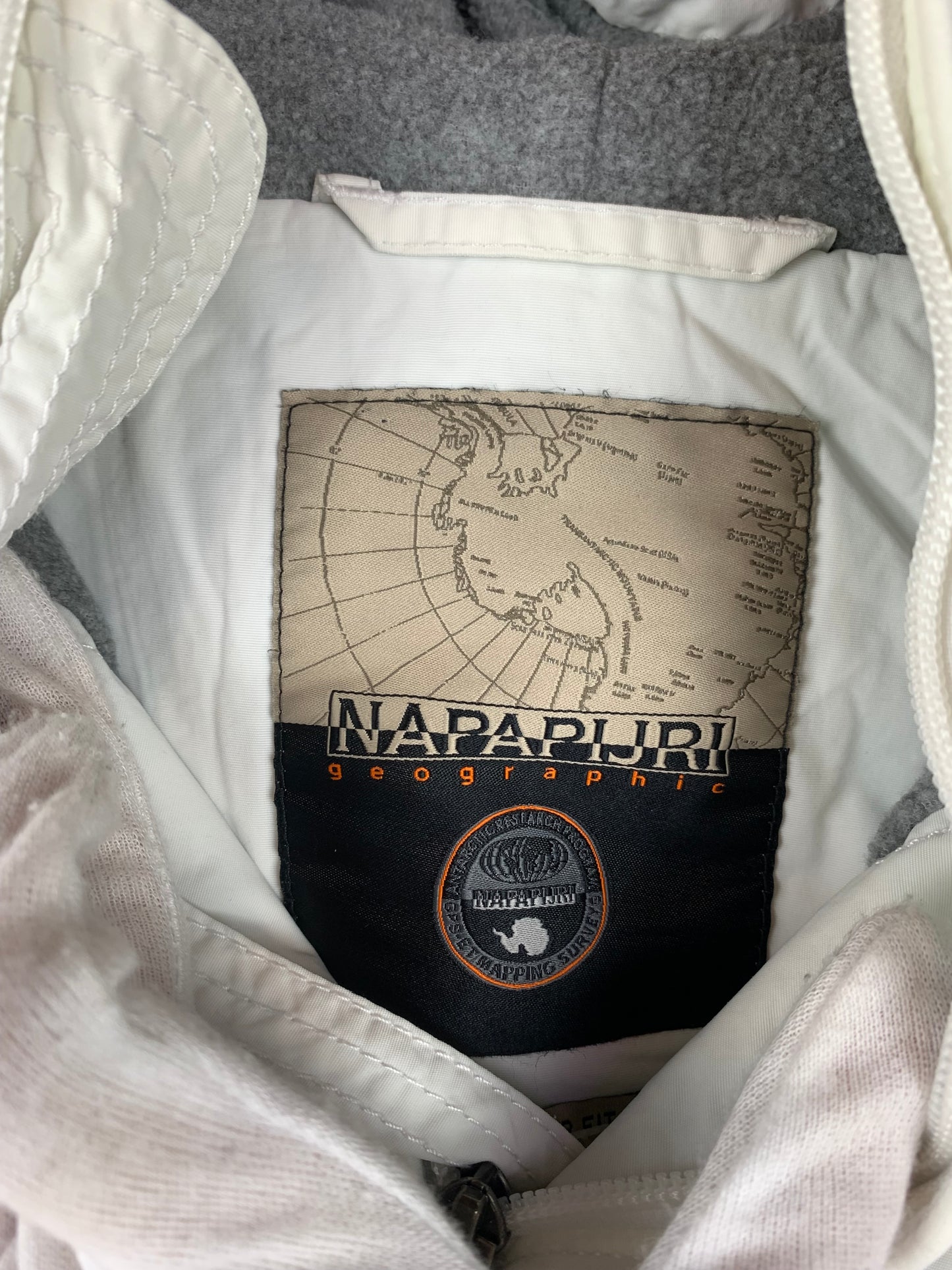 Vintage Napapijri Geographic White Rainforest Anorak Pullover Jacket