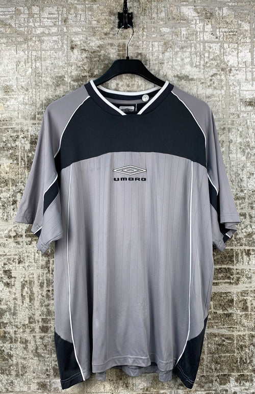 UMBRO Mens Grey and Black Sports Jersey