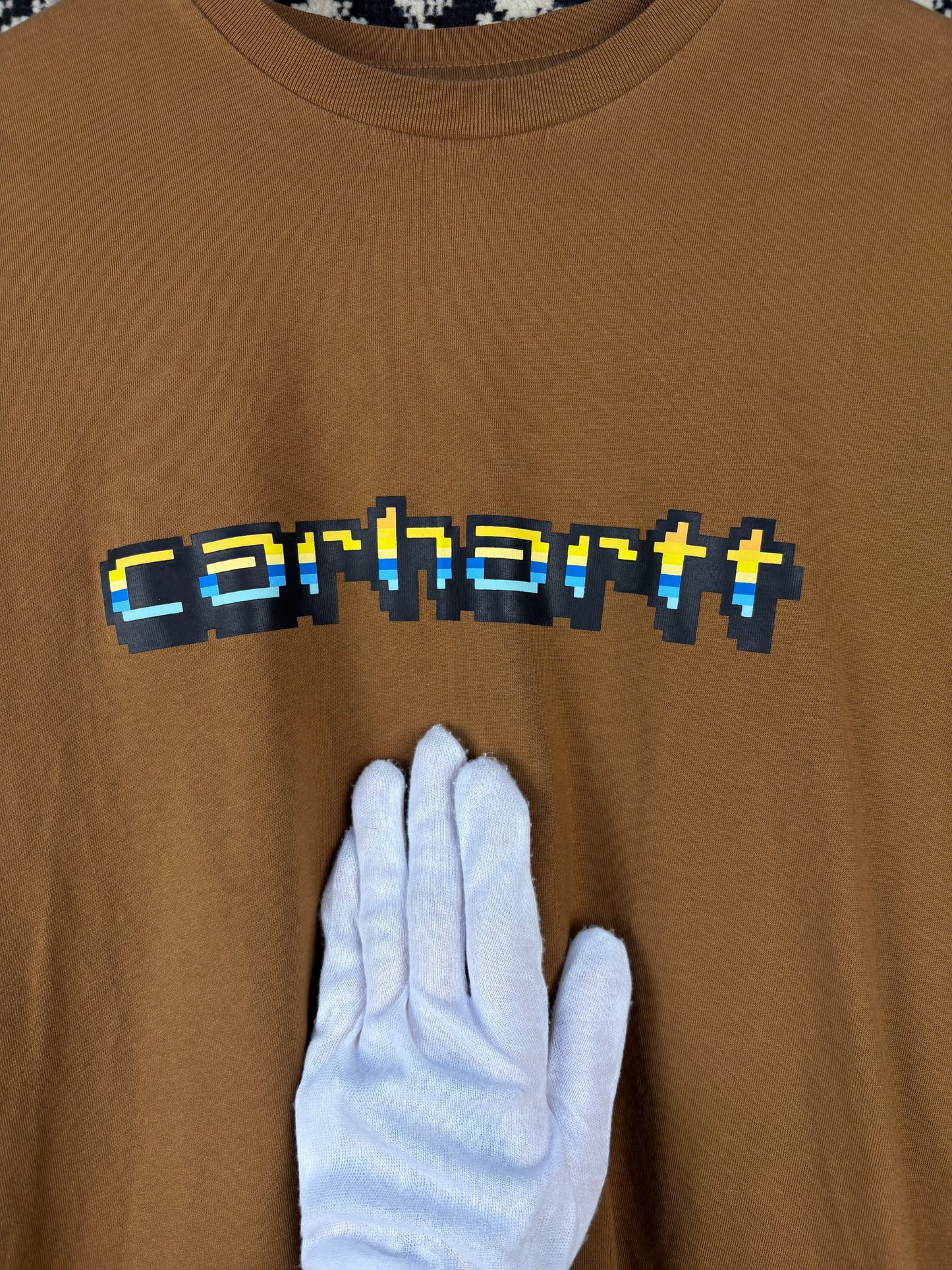 Mens Y2K Brown Carhartt Work In Progress Pixel Logo Graphic T Shirt