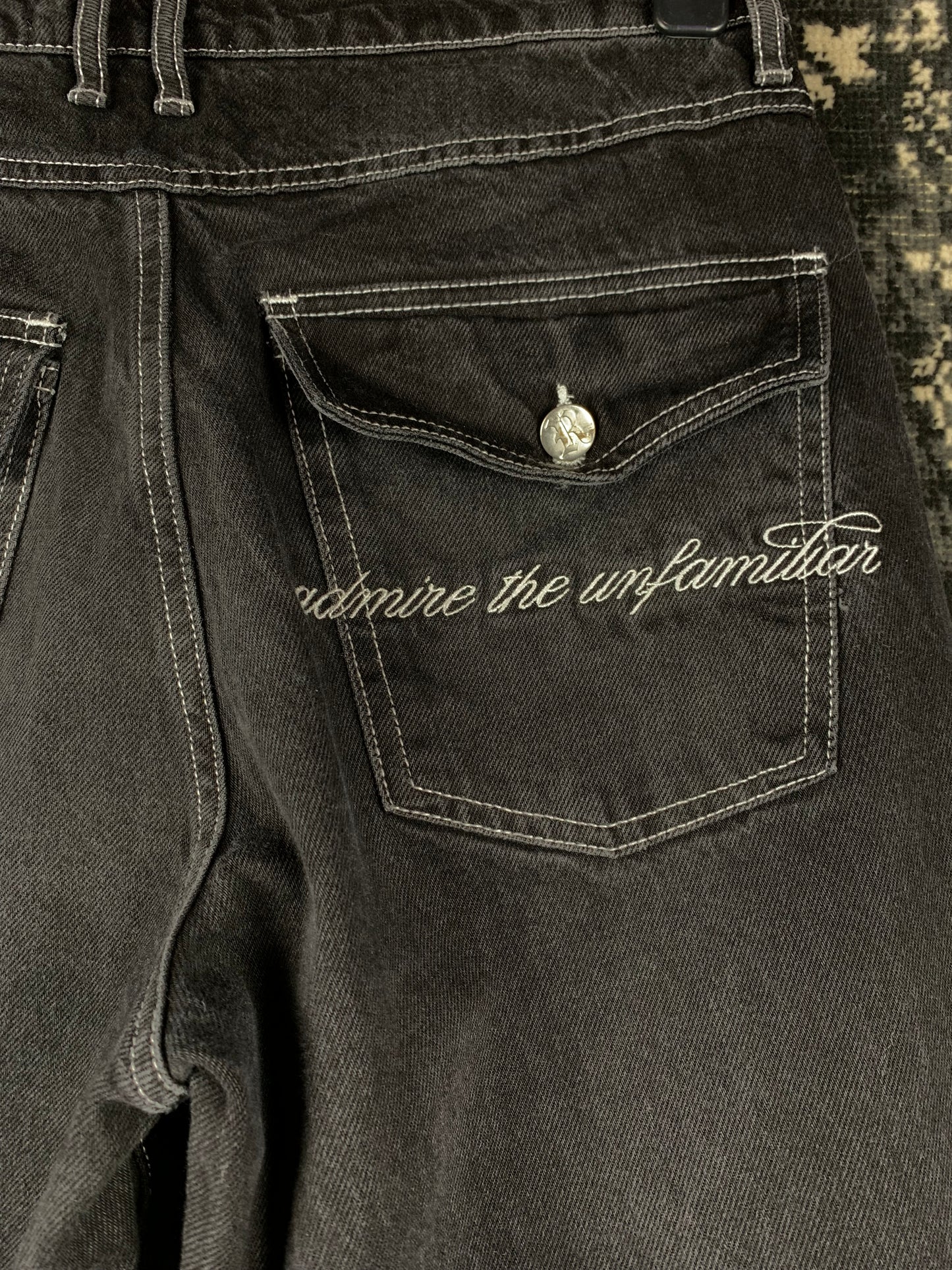 Mens Y2K Rare Humans Jeans