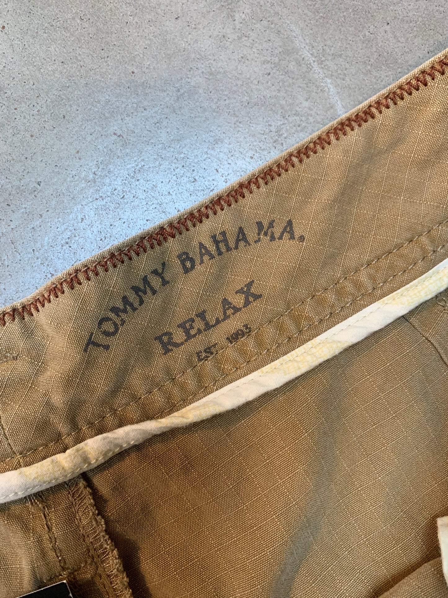 Tommy Bahama Relax Cargo Shorts Men L