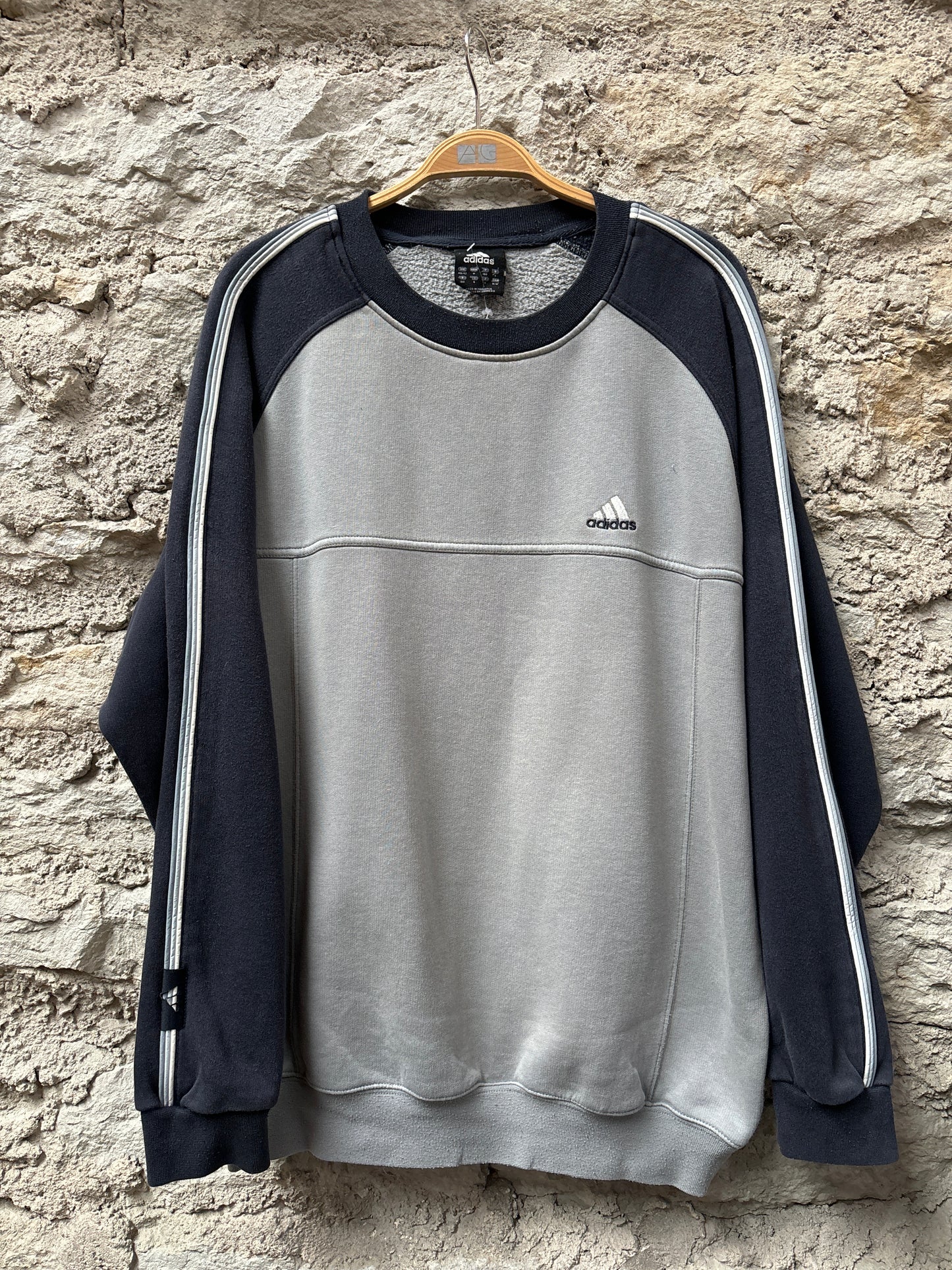 Adidas Vintage Sweater