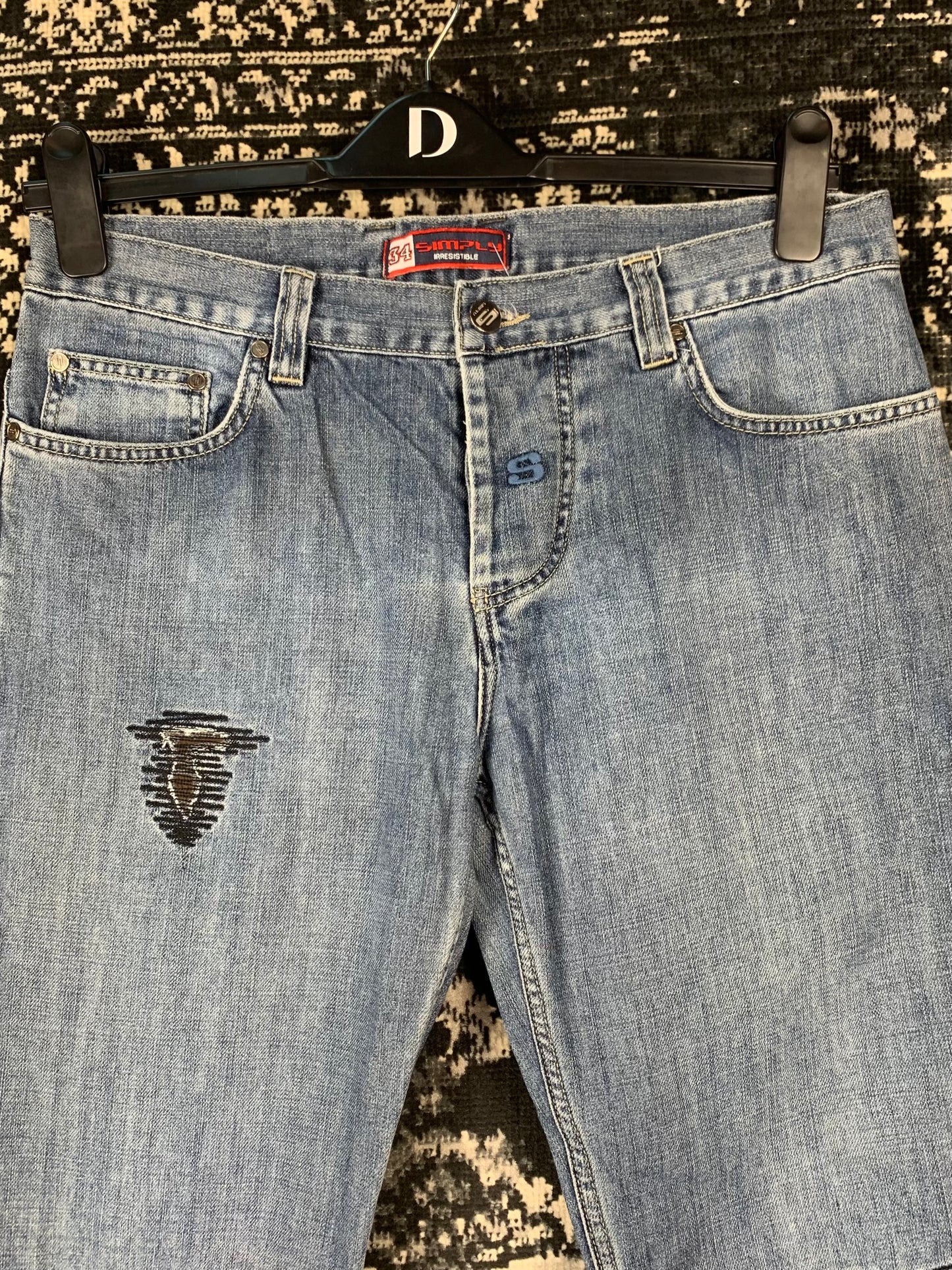 Womens Y2K Embroidery Detail Jeans