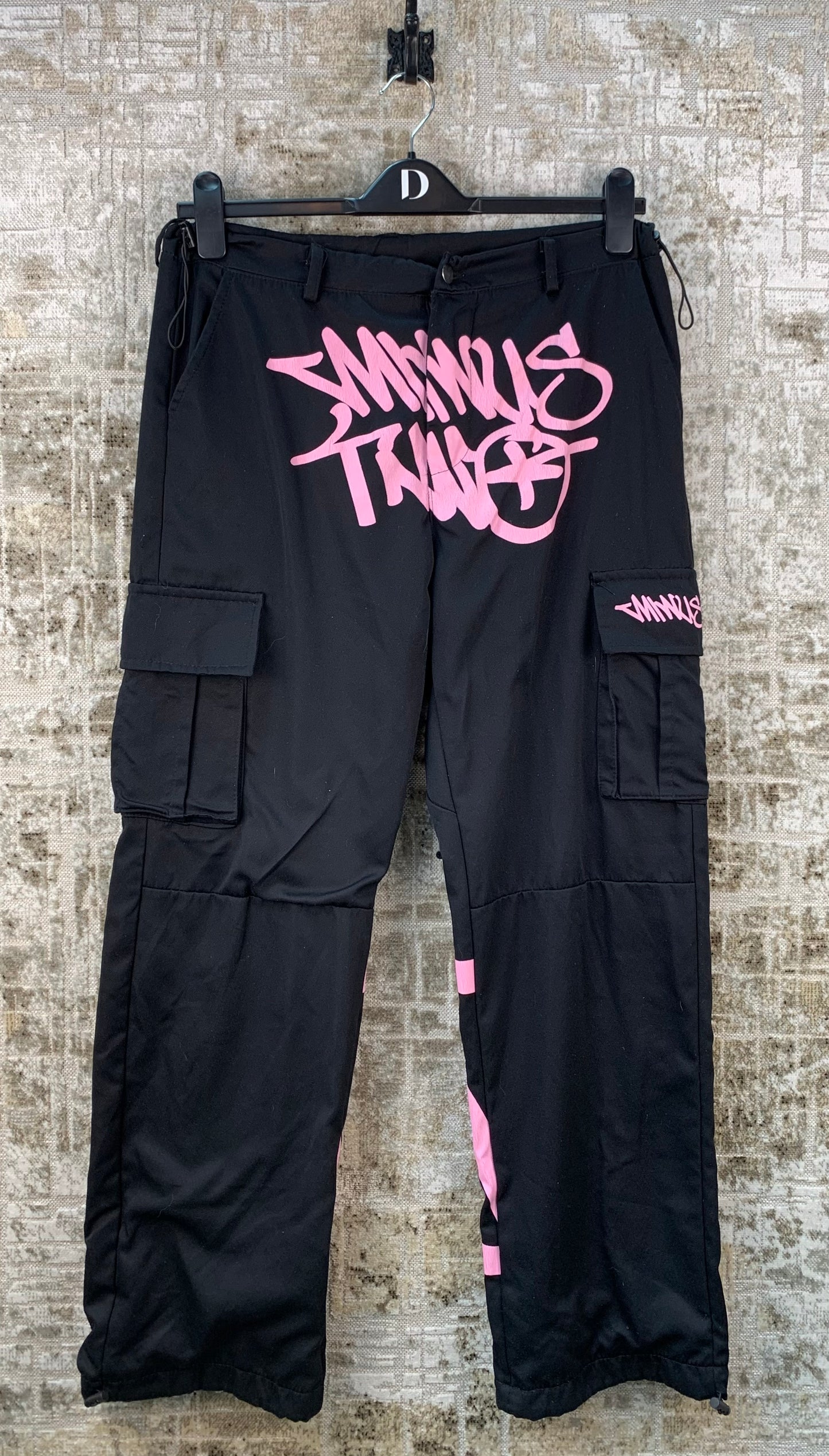 Womens Pink Text Graphic Black Cargo Sweatpants
