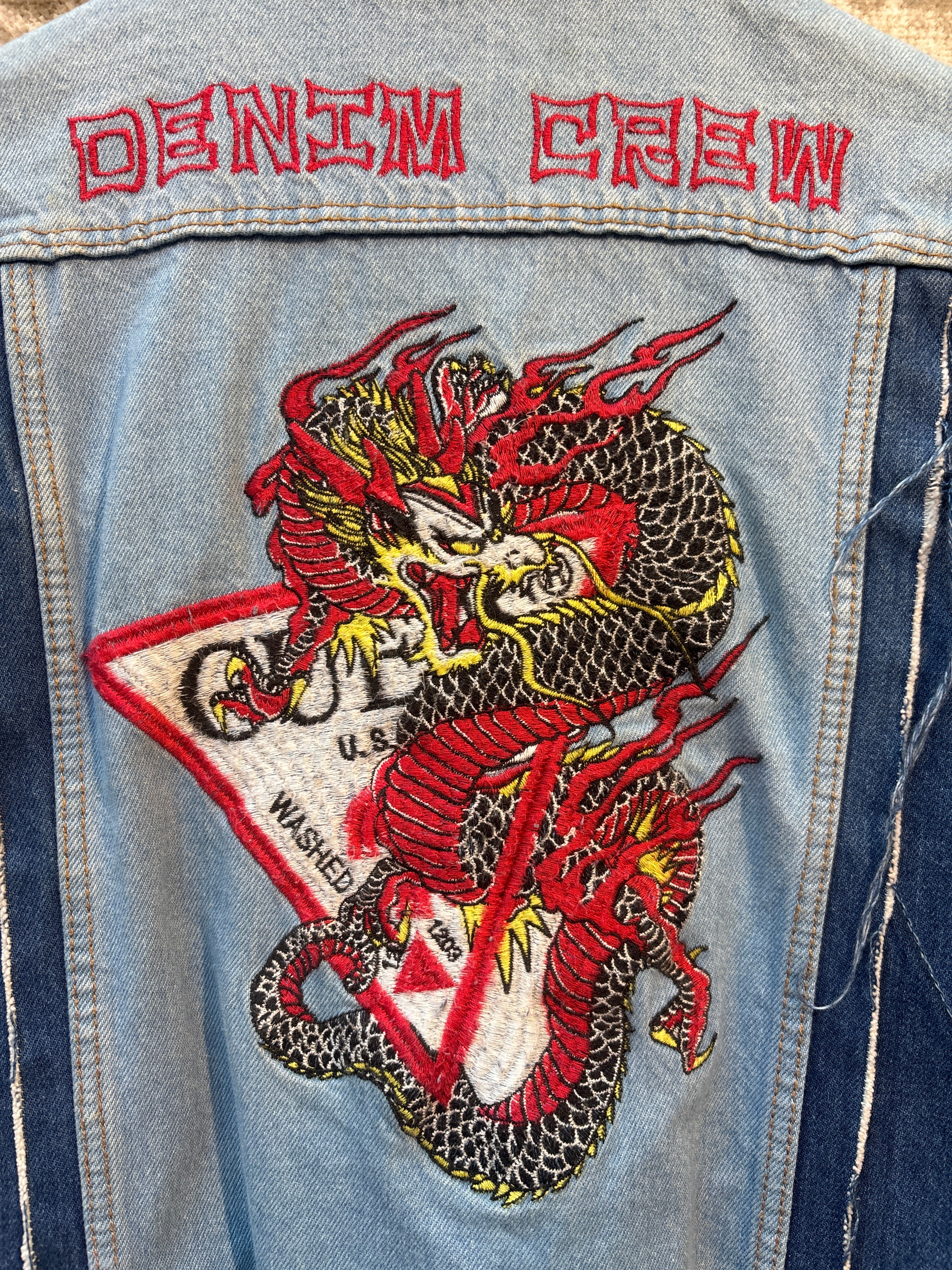 Women's Y2K Guess Dragon Embroidery Denim Jacket