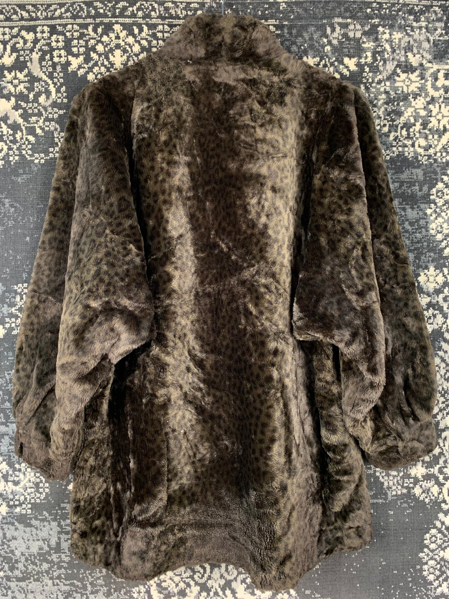 Vintage Dark Brown Sheared Fur Coat With Pom-Pom Drawstrings
