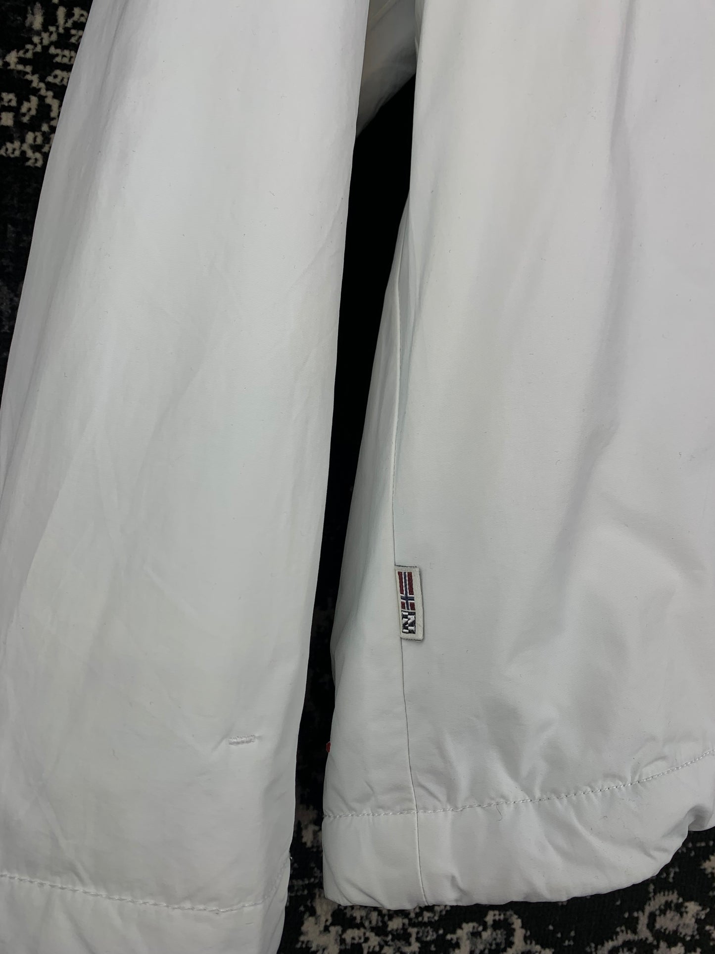 Vintage Napapijri Geographic White Rainforest Anorak Pullover Jacket