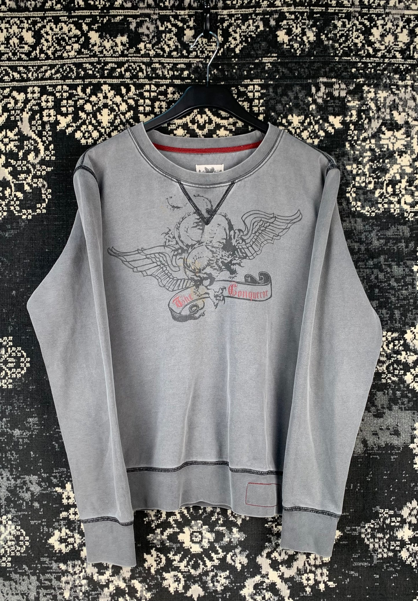 Mens Y2K The Conqueror Sweatshirt