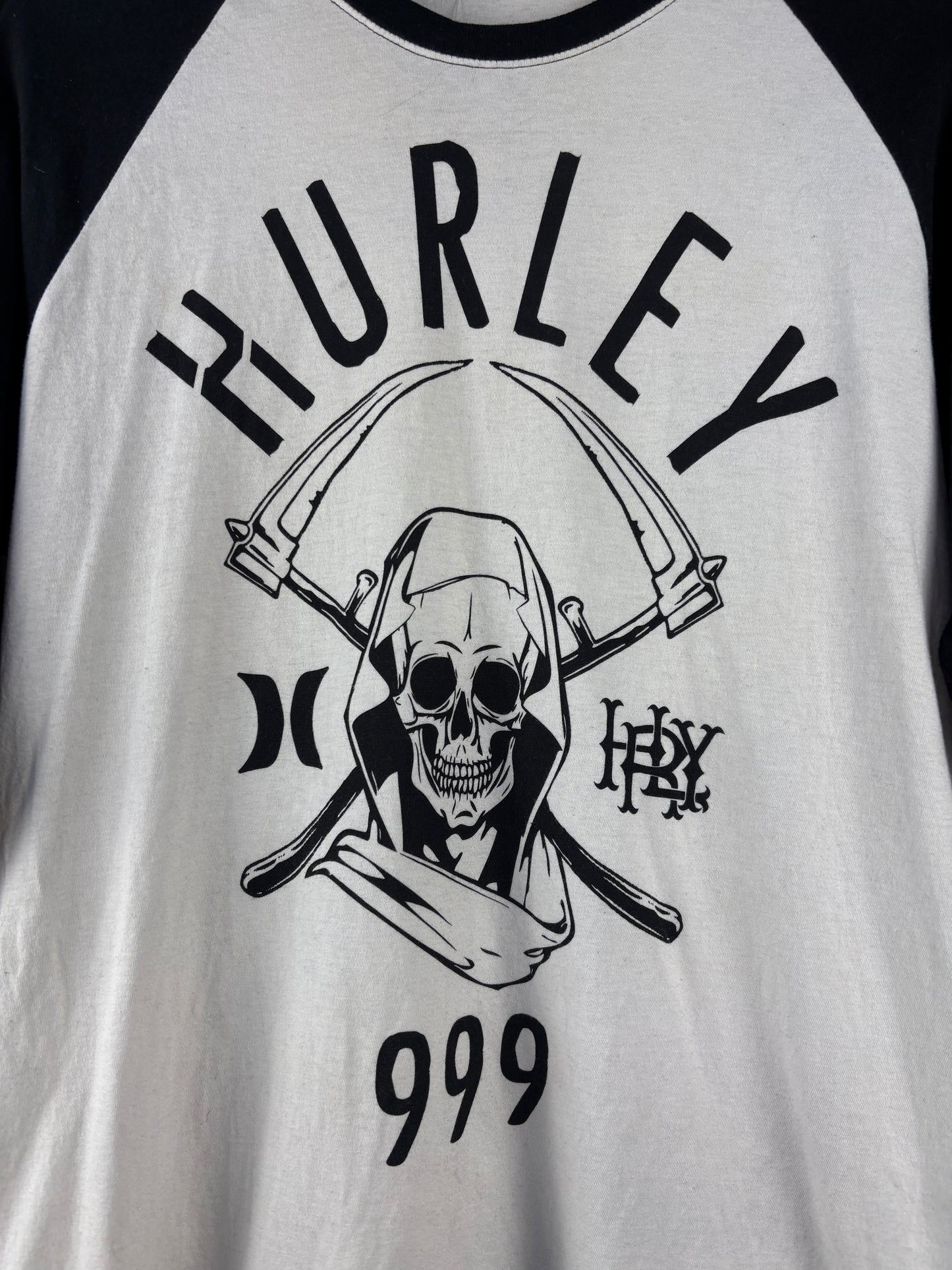 Vintage Hurley Skull Graphic Long Sleeve Shirt