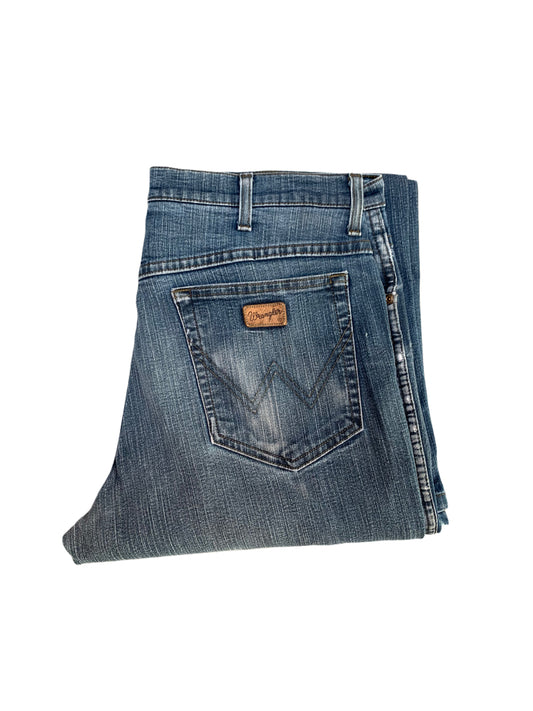 Wrangler Mid Wash Straight Leg Jeans