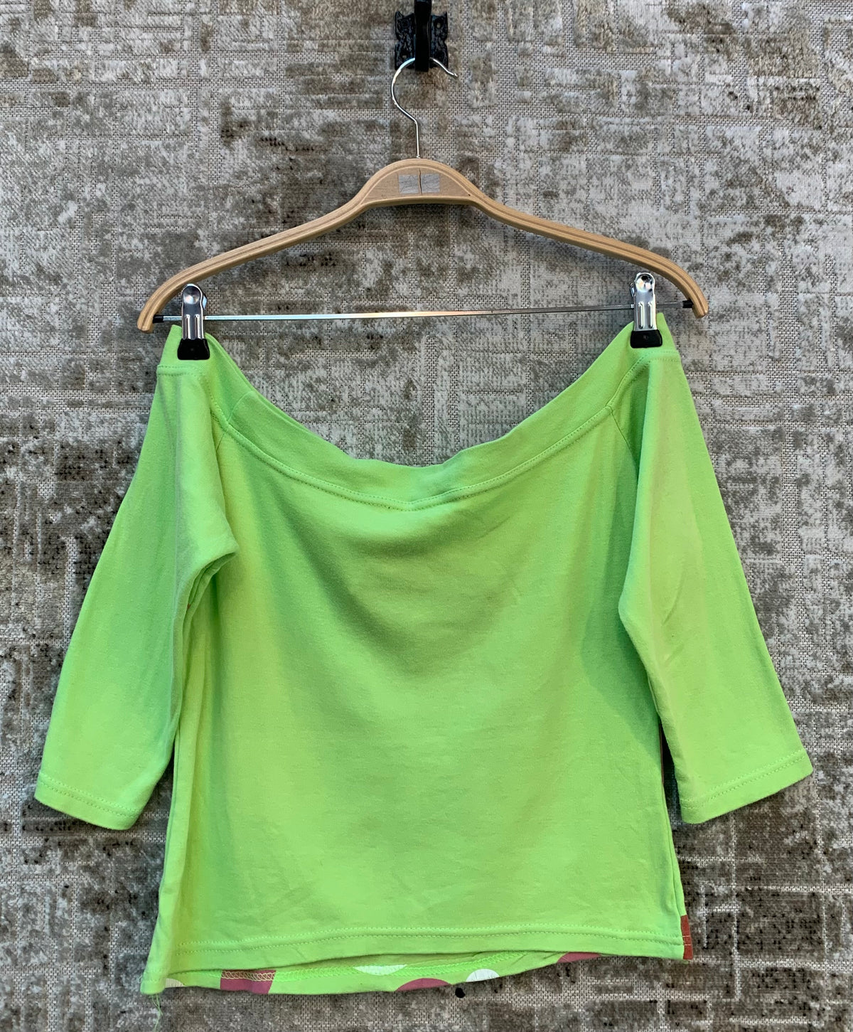 Women's Y2K Green Graphic Off-Shoulder Longsleeve Shirt