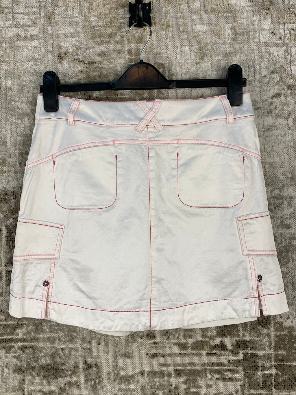 Womens Y2K White with Pink Flower Design Sport