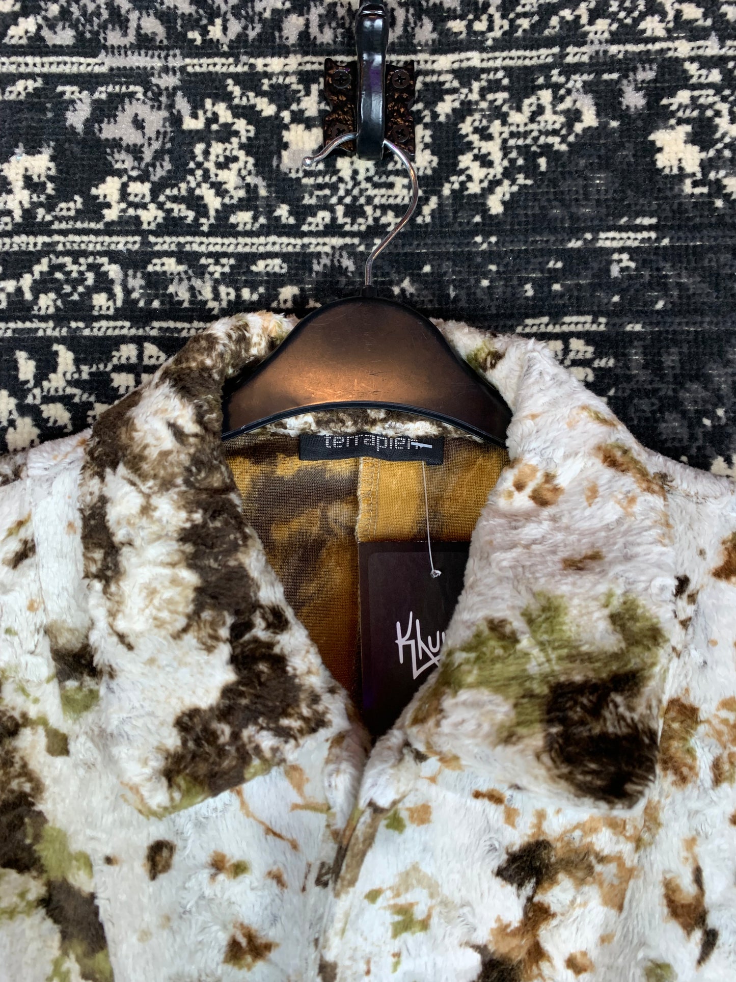 Terrapin Women's Vintage Faux Fur Coat