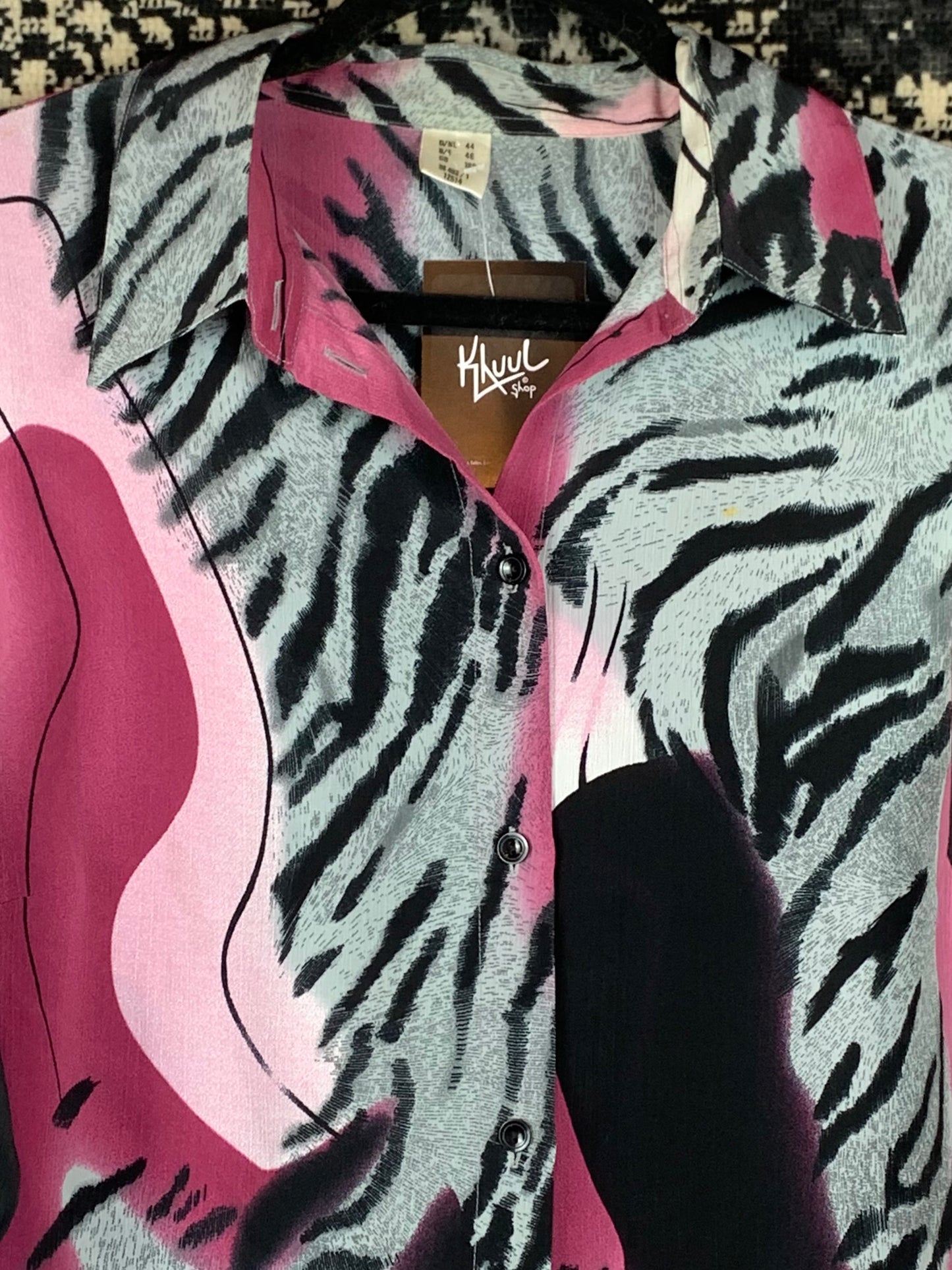 Women's Vintage Abstract Zebra Print Button-Up Shirt