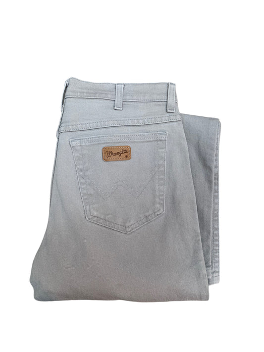 Light Gray Straight Fit Jeans by Wrangler