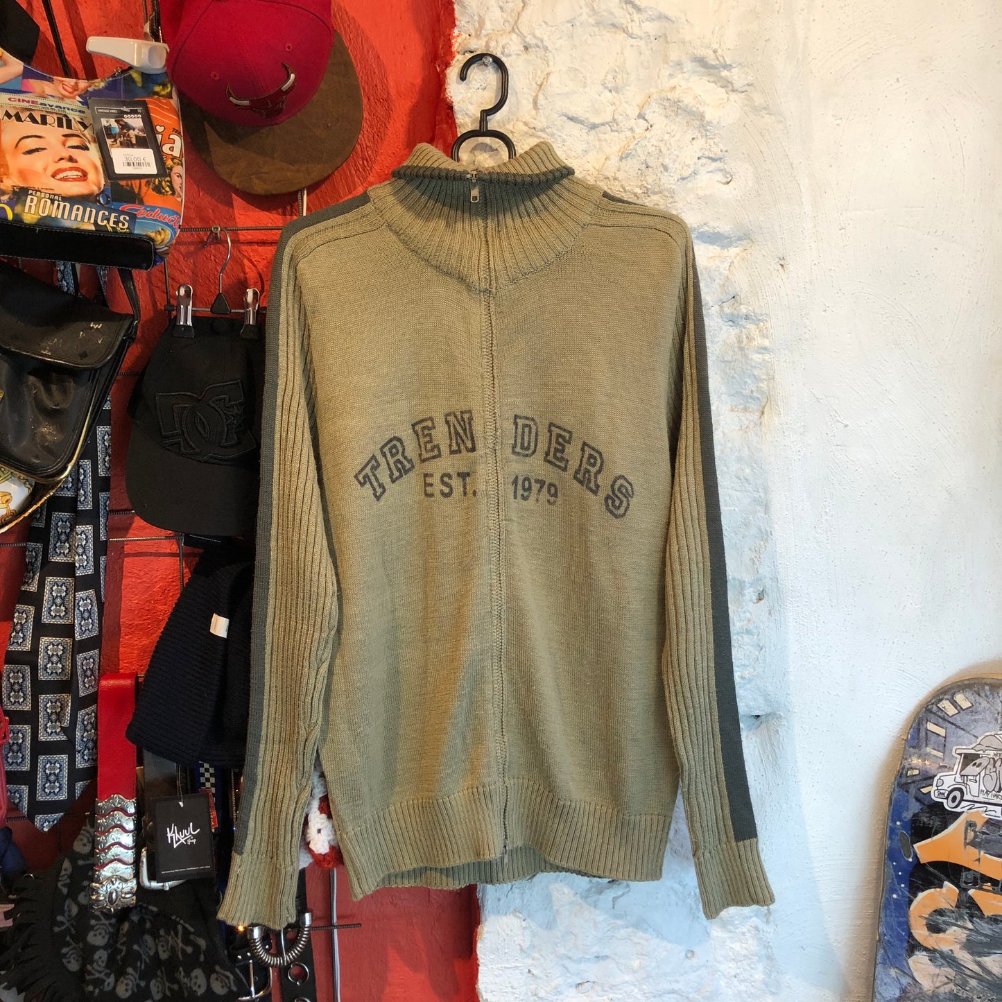 Y2K Trenders Zip Sweater