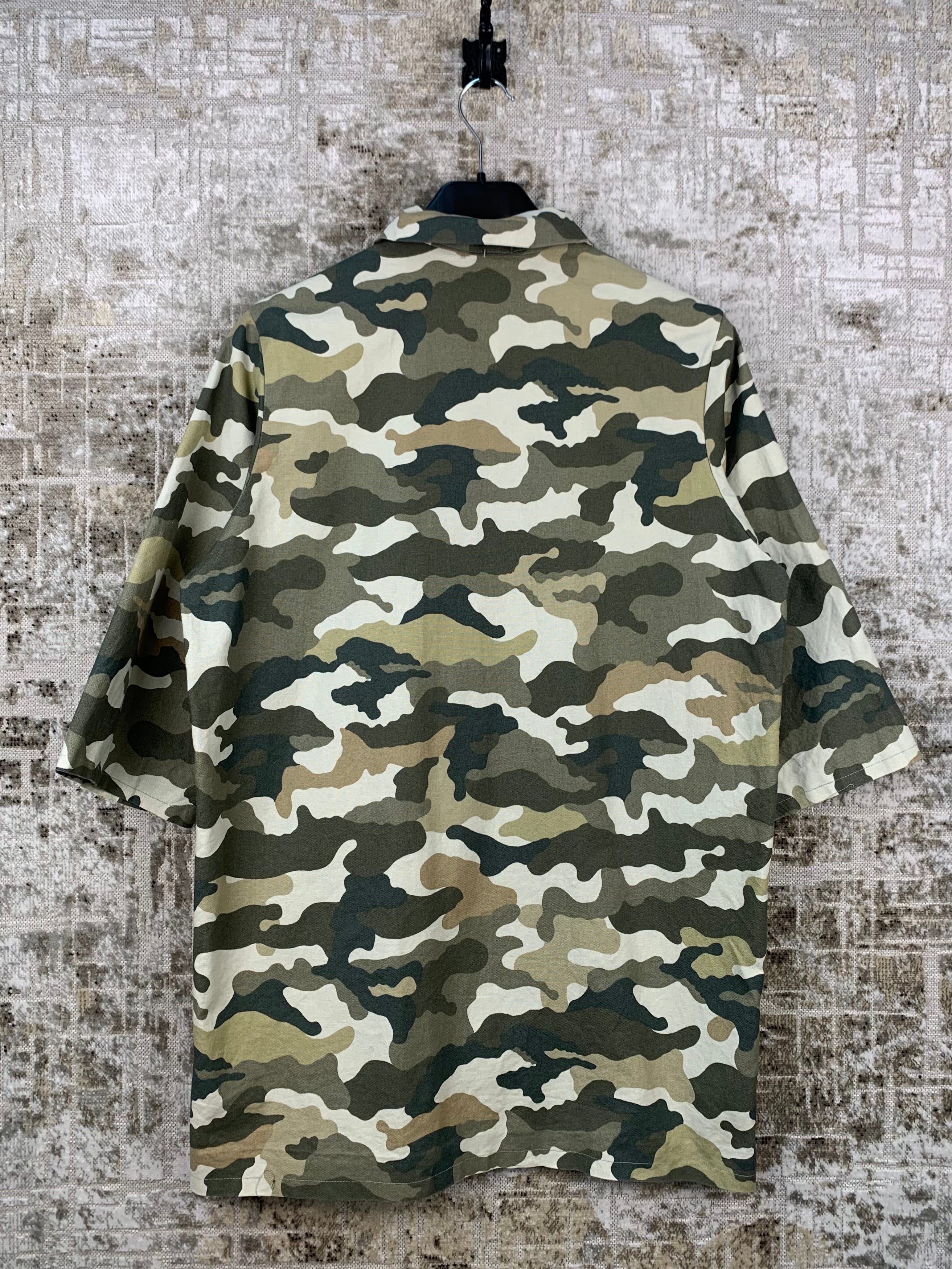 Army Pattern Mid Sleeve Zip Up Shirt