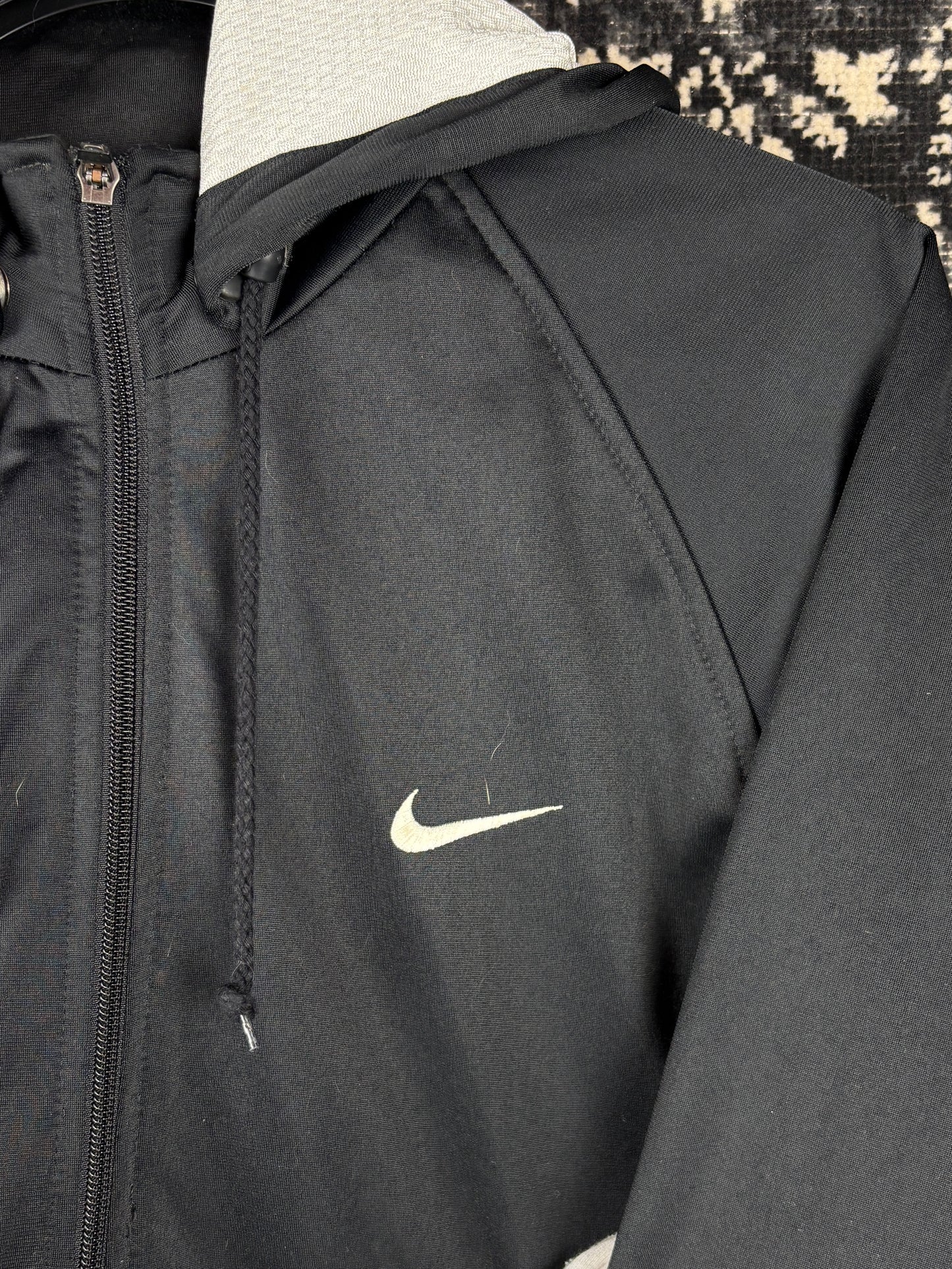 Men's Vintage Nike Black Hooded Track Jacket