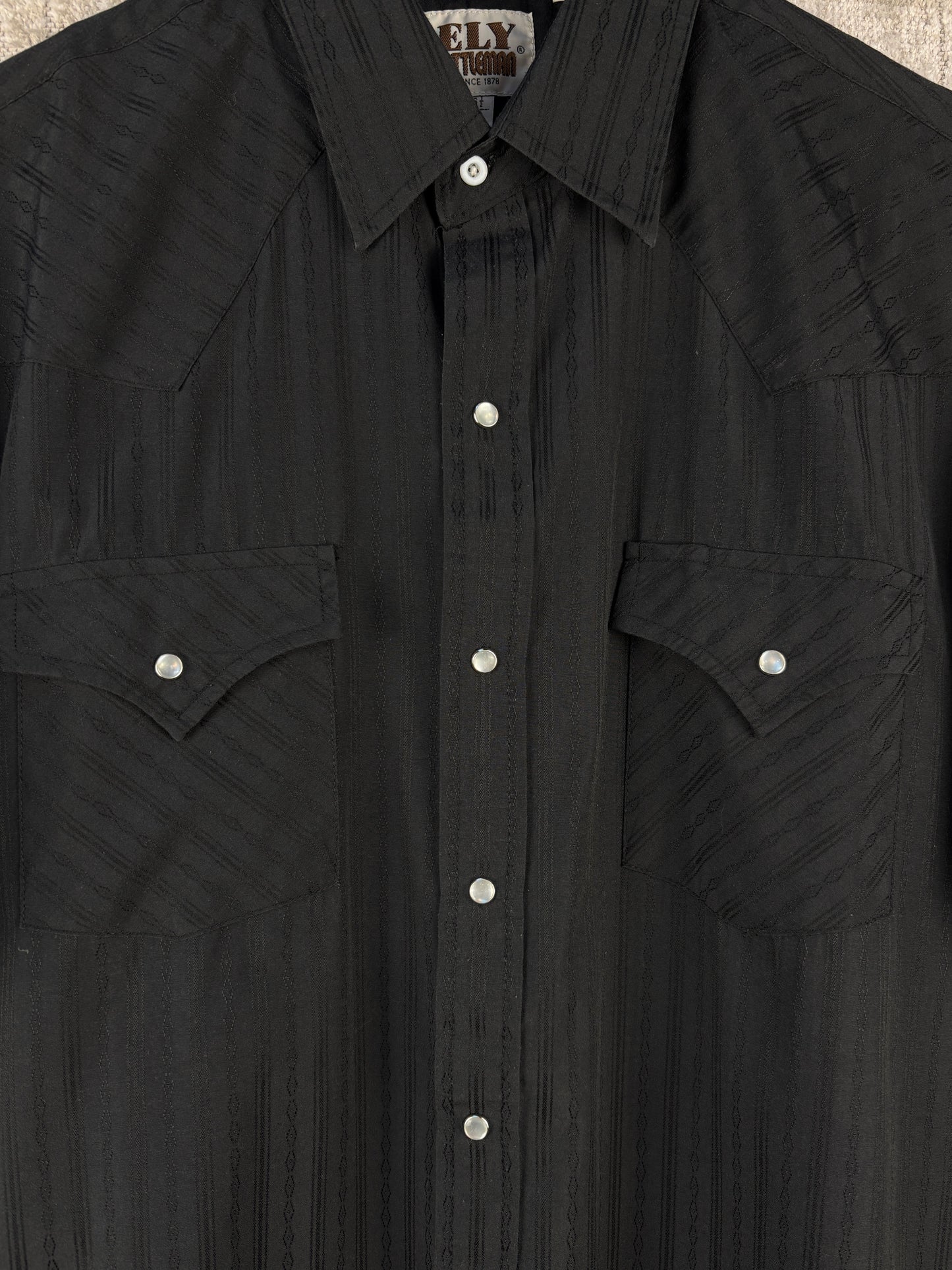Mens Vintage Y2K Ely Cattleman Black Button Up Shirt