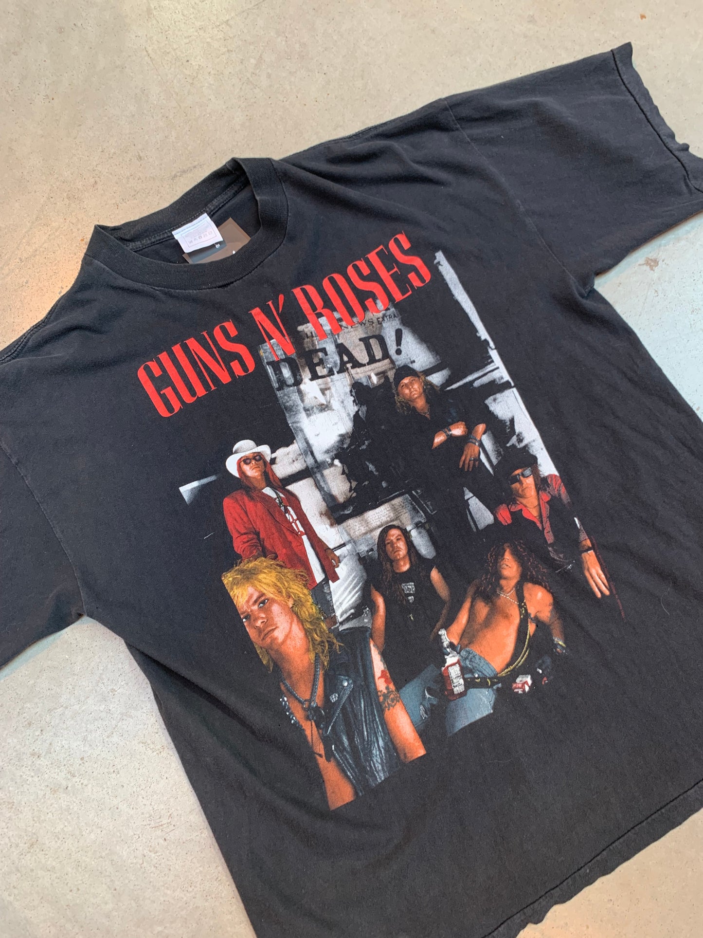 "GUNS N ROSES" Graphic Band Black T- Shirts