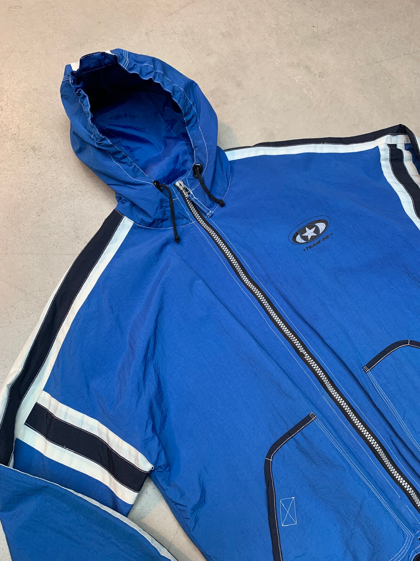 Vintage Men's Team 68 Electric Blue Windbreaker
