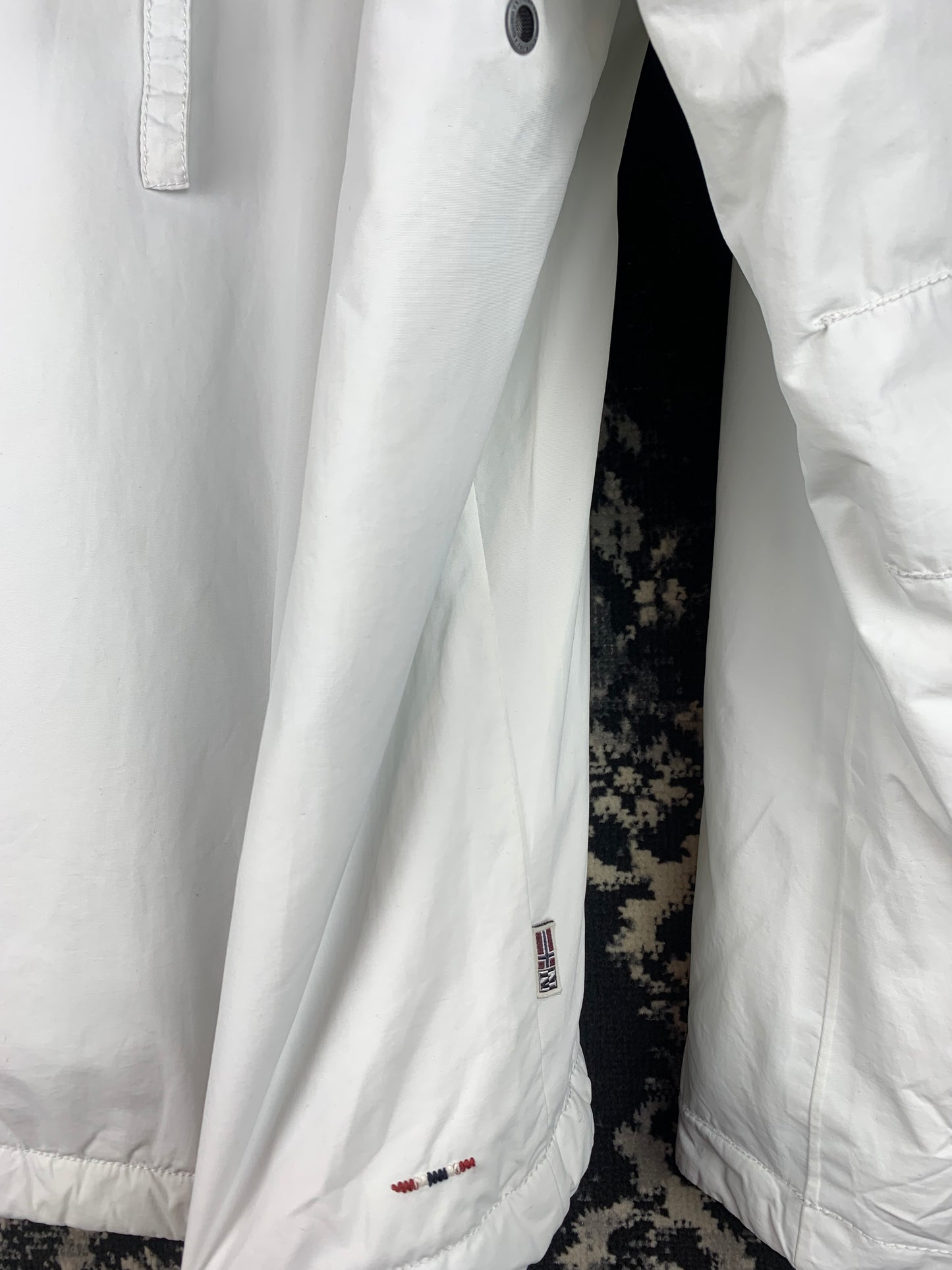 Vintage Napapijri Geographic White Rainforest Anorak Pullover Jacket