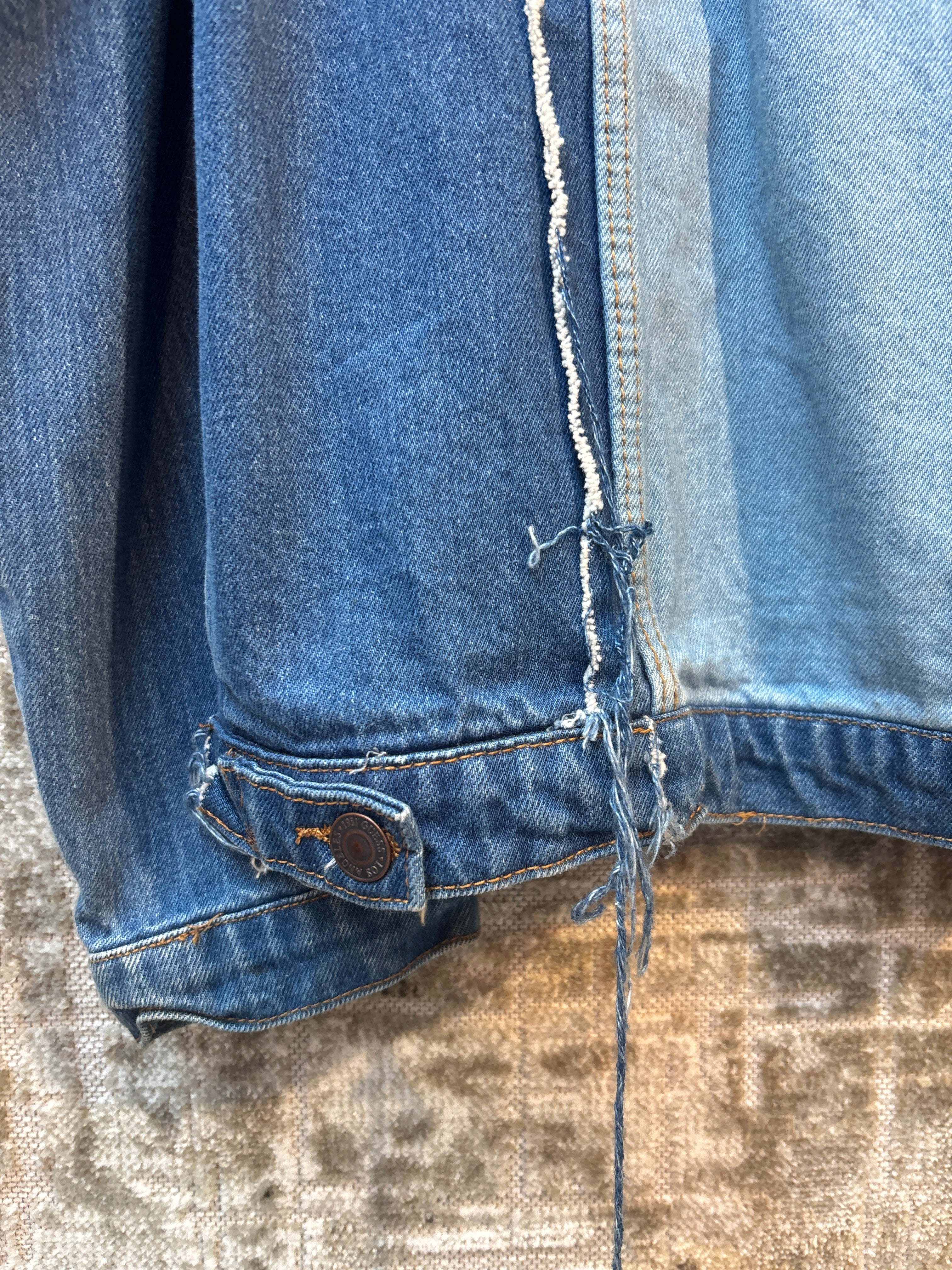 Women's Y2K Guess Dragon Embroidery Denim Jacket