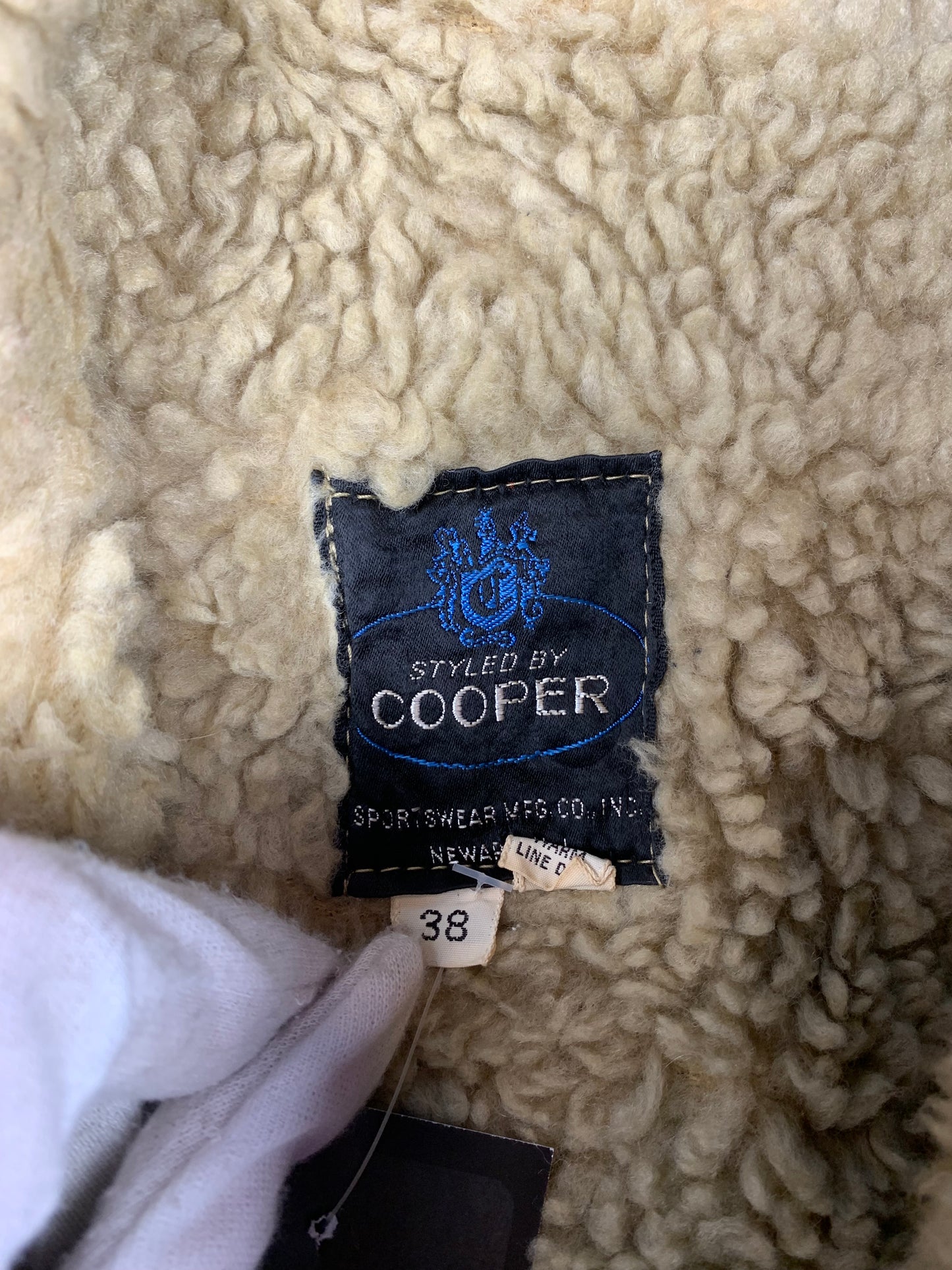 Women's Y2K Caramel Brown Corduroy Jacket with Warm Inner Lining