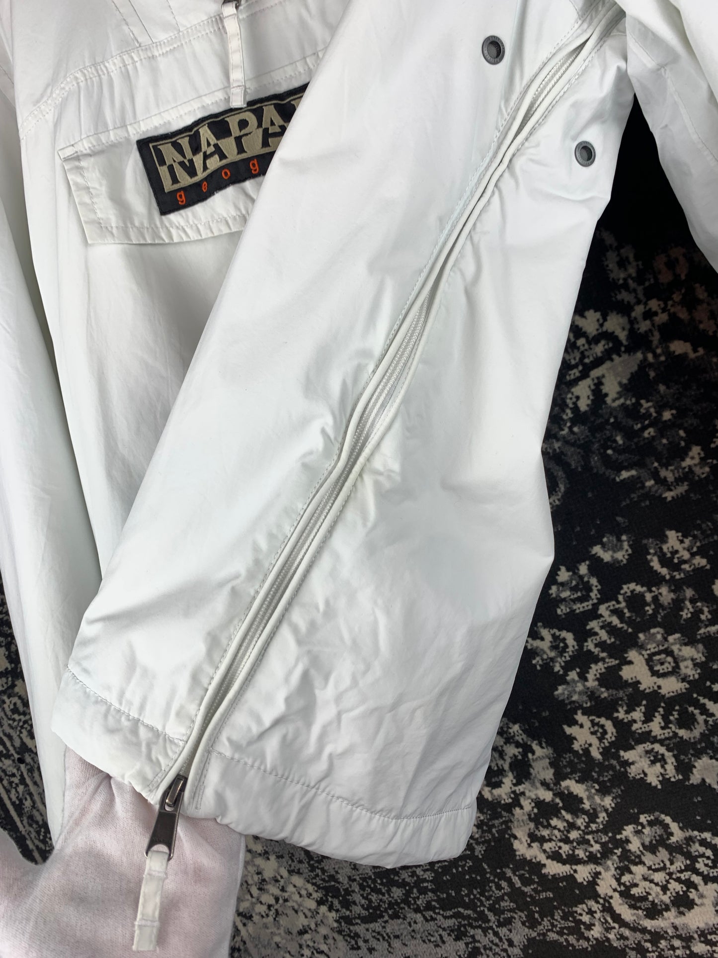 Vintage Napapijri Geographic White Rainforest Anorak Pullover Jacket