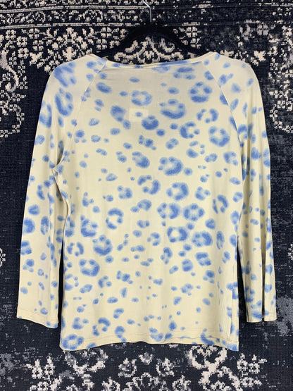 Y2K Women's Off-White Long Sleeve V-Neck Shirt