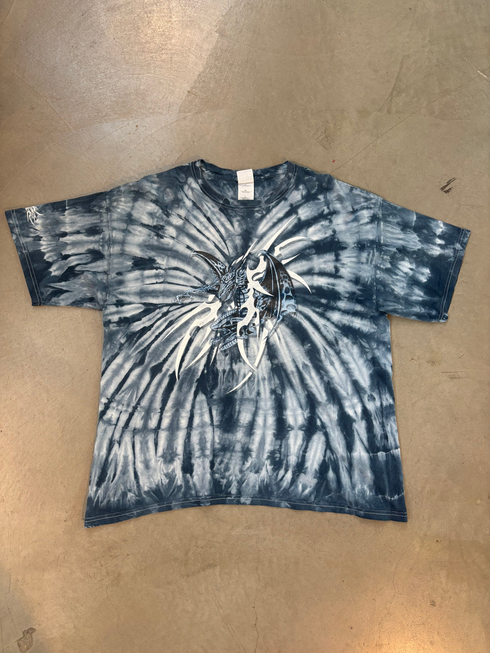 Vintage Gildan XL Tie Dye Dragon T-Shirt