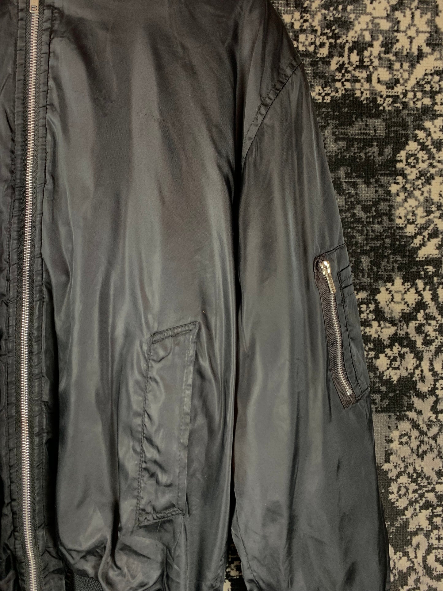 Men's Vintage Oversized Black Bomber Jacket